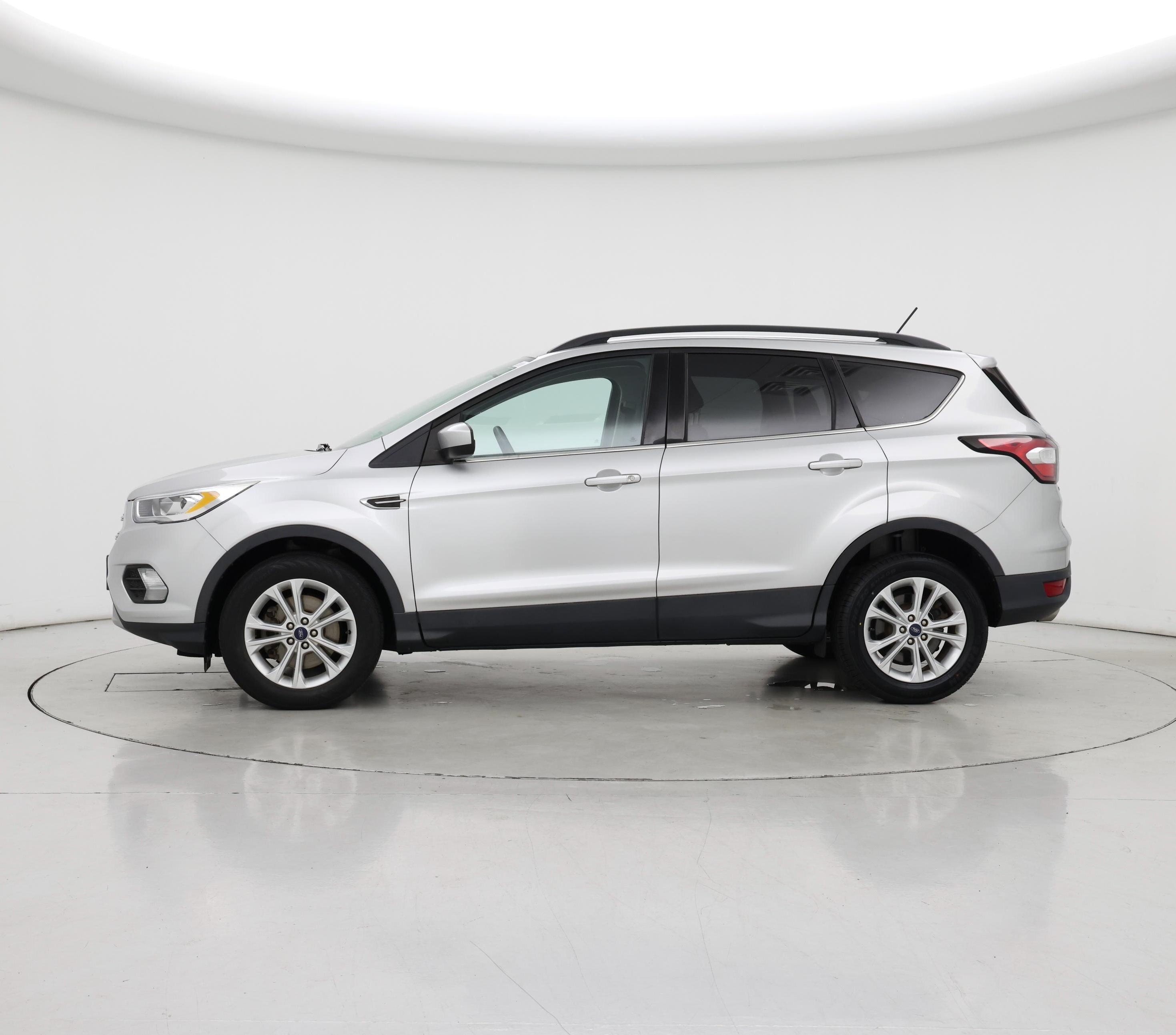 Thumbnail: 2018 Ford Escape - 3