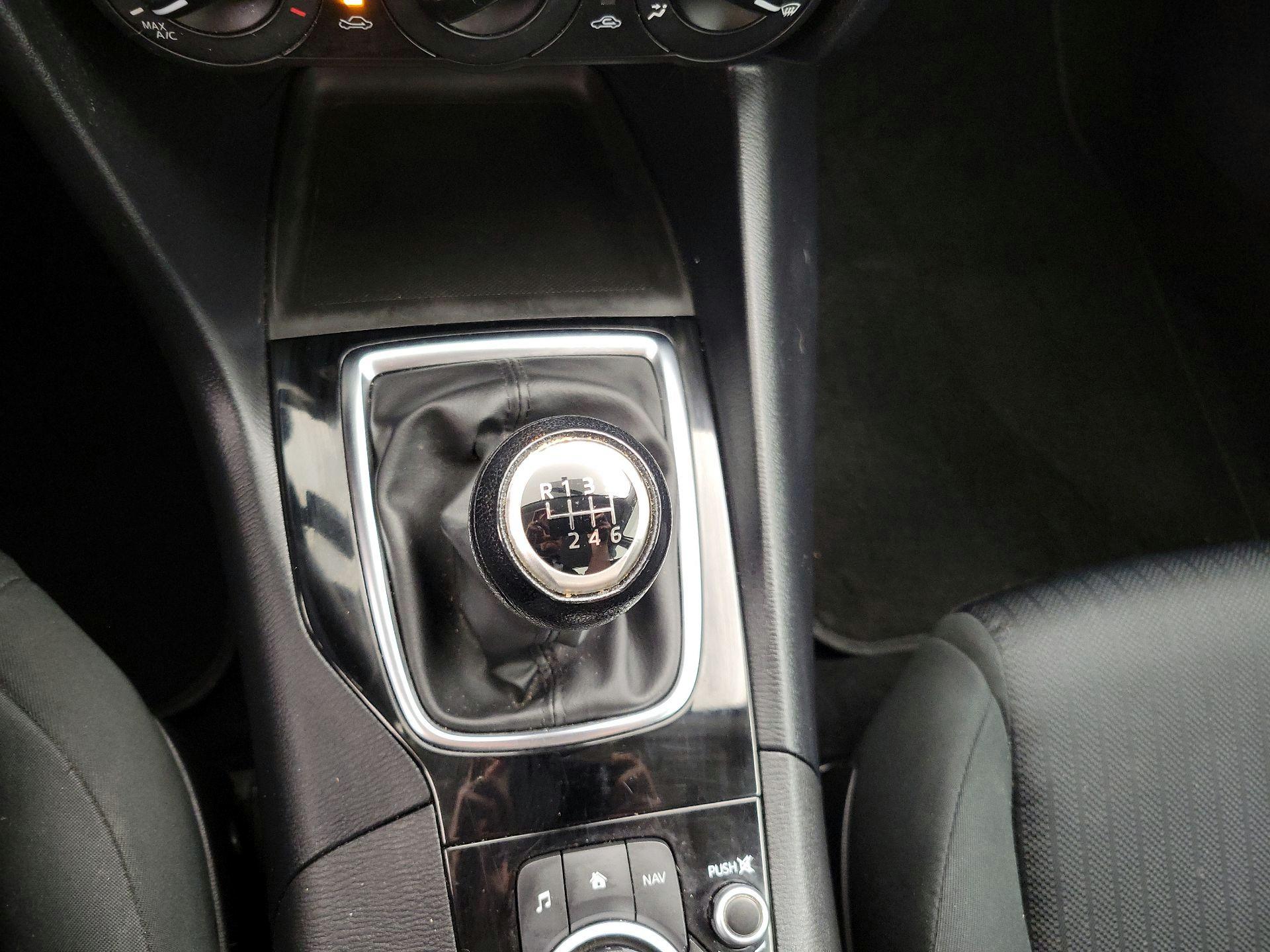 Thumbnail: 2015 Mazda Mazda3 - 17