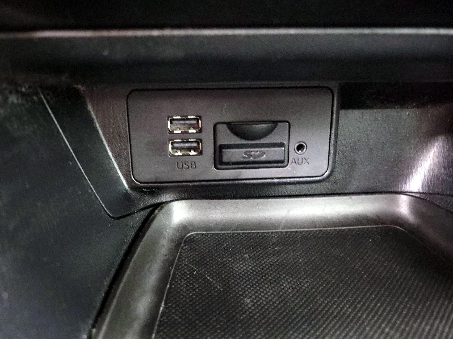 Thumbnail: 2015 Mazda Mazda3 - 18