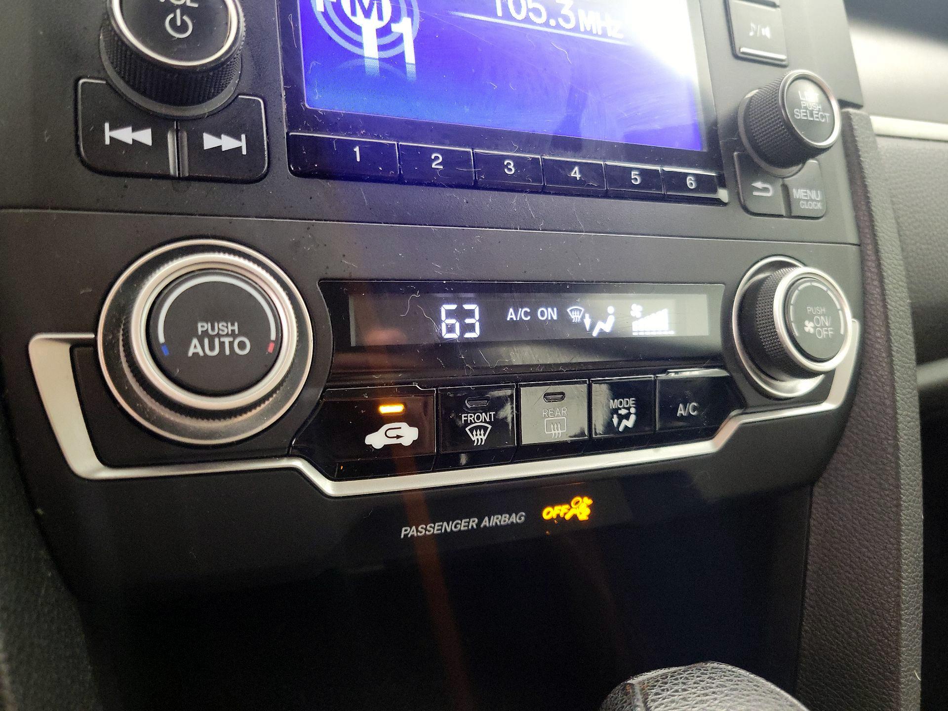 Thumbnail: 2016 Honda Civic - 16