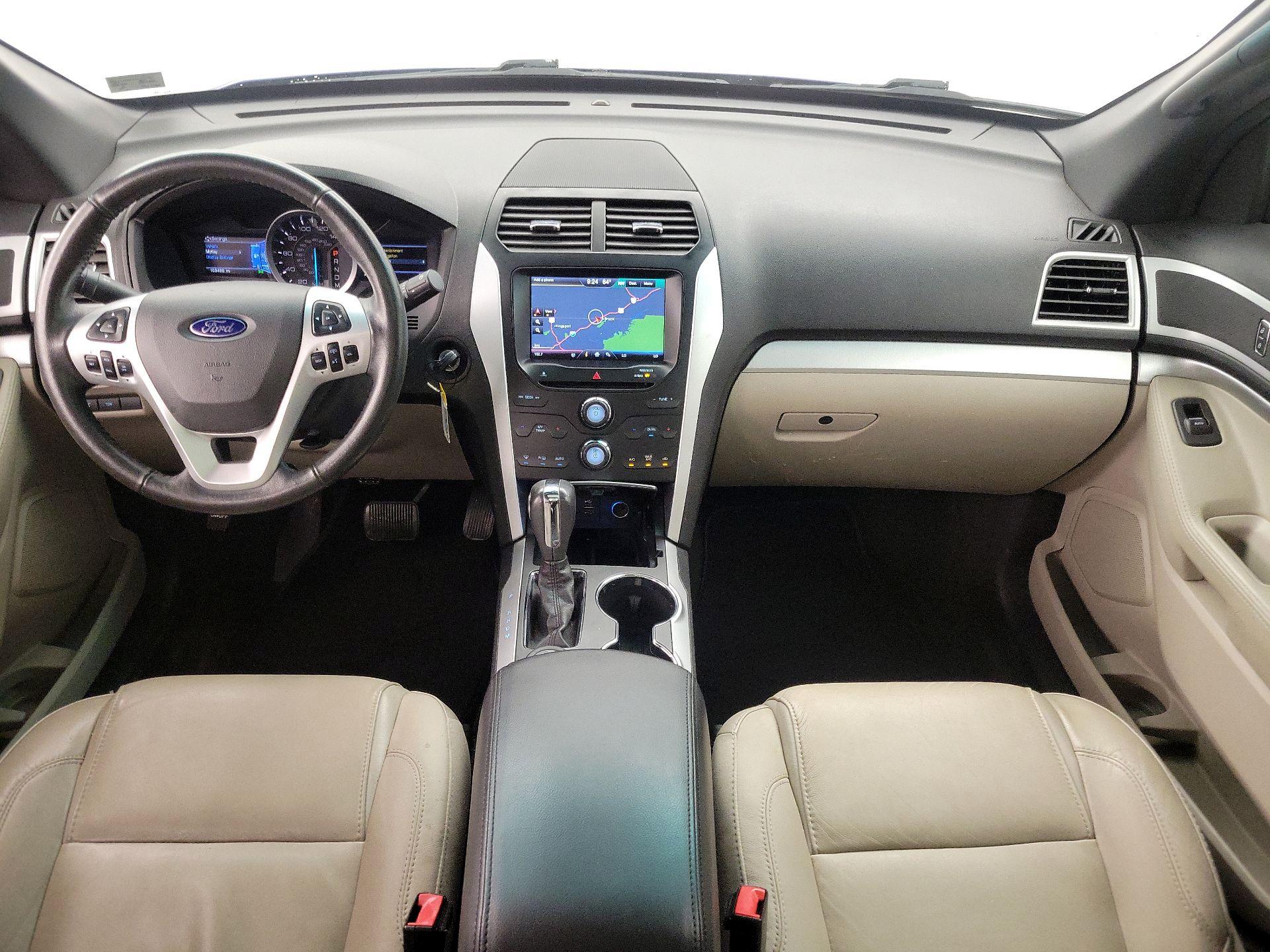 Thumbnail: 2015 Ford Explorer - 9