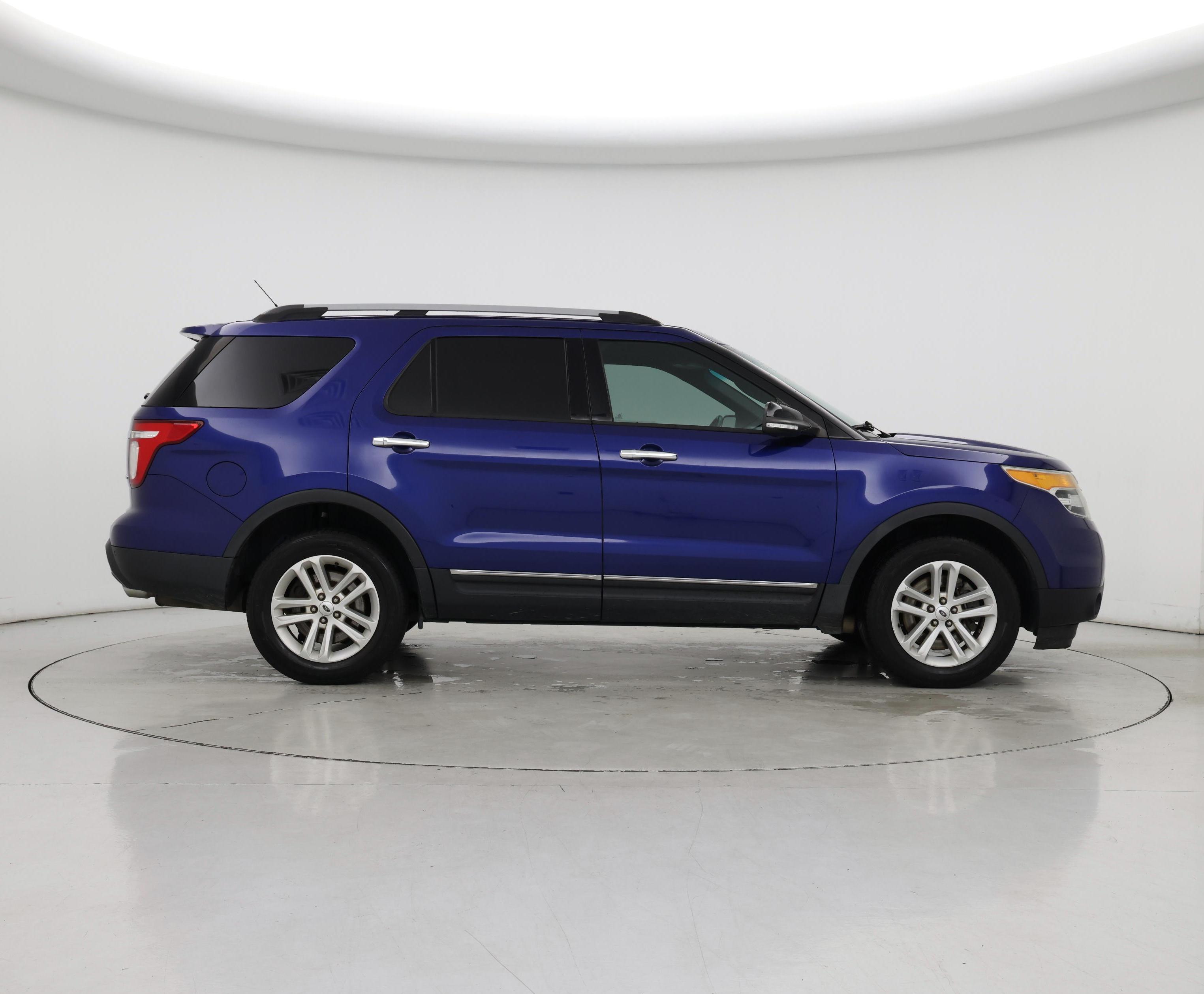 Thumbnail: 2015 Ford Explorer - 7