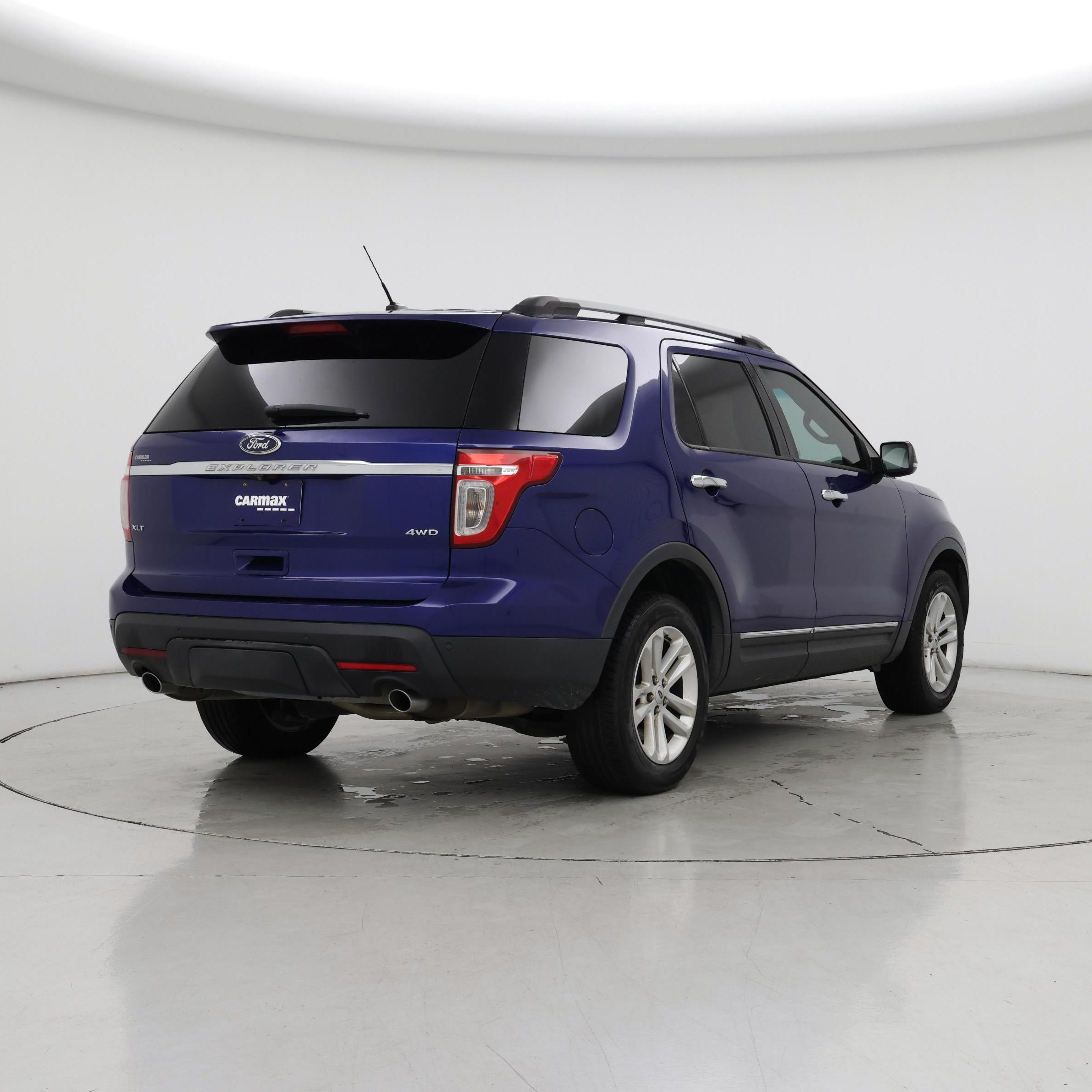 Thumbnail: 2015 Ford Explorer - 8