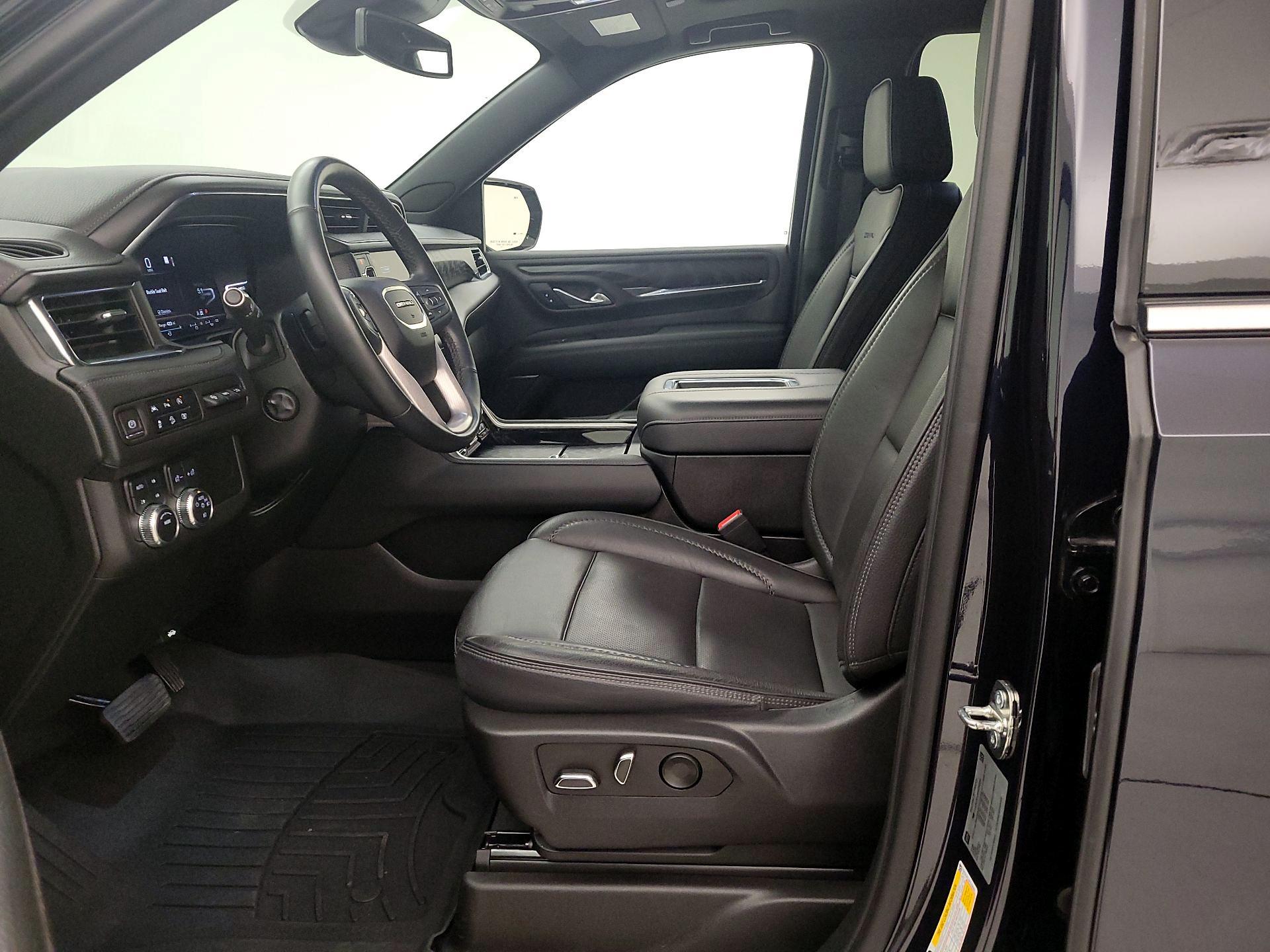 Thumbnail: 2023 GMC Yukon XL - 11