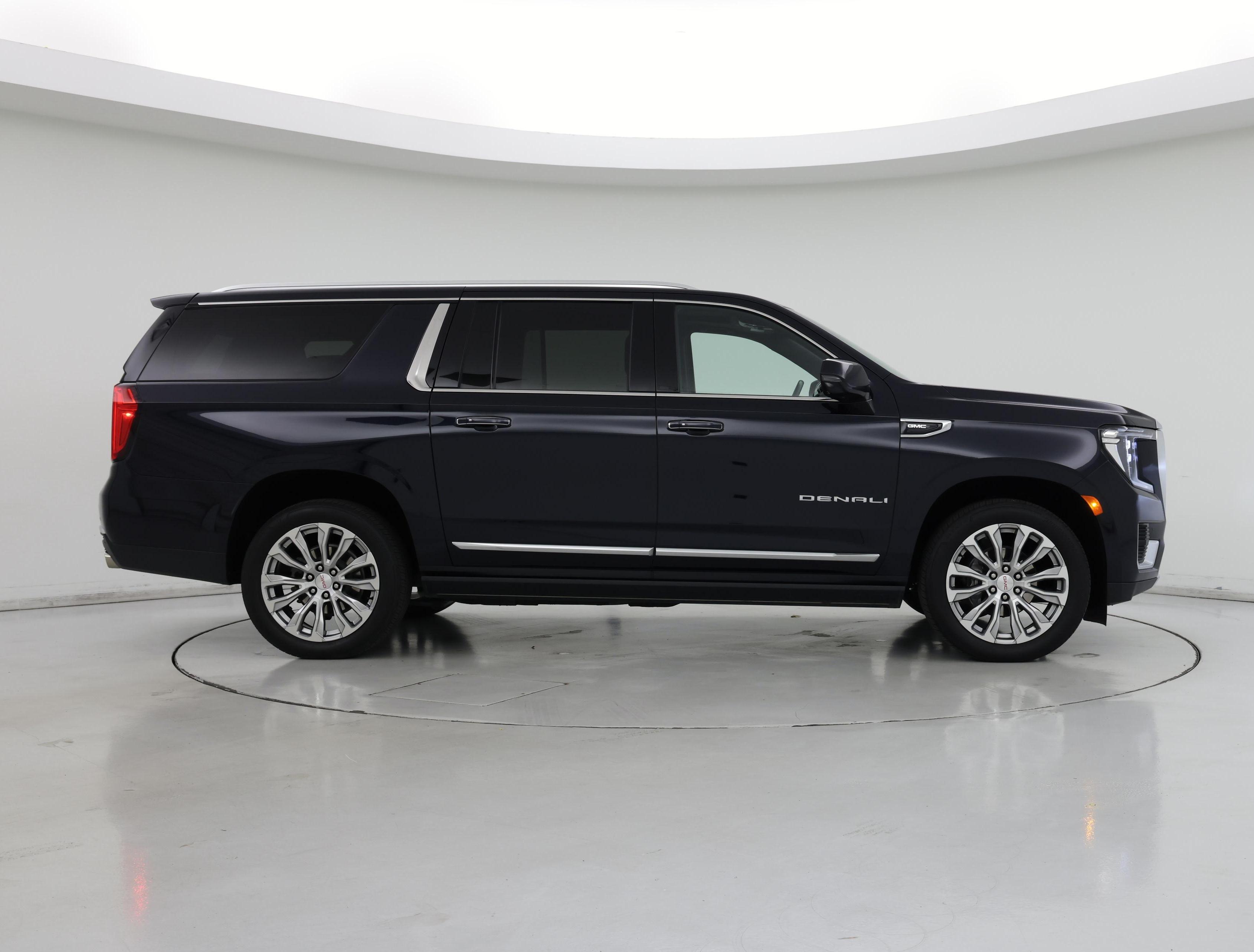 Thumbnail: 2023 GMC Yukon XL - 7