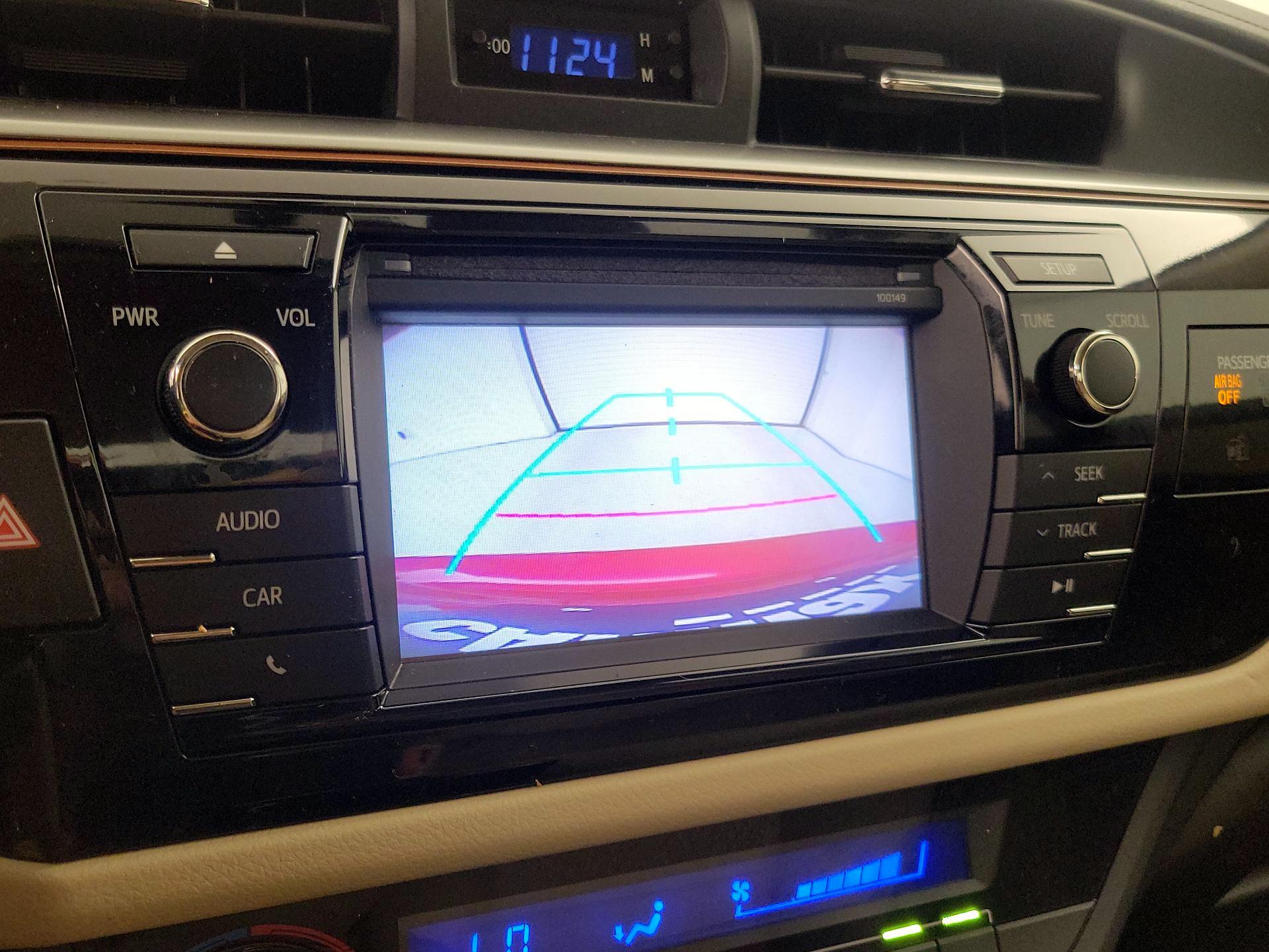 Thumbnail: 2015 Toyota Corolla - 14