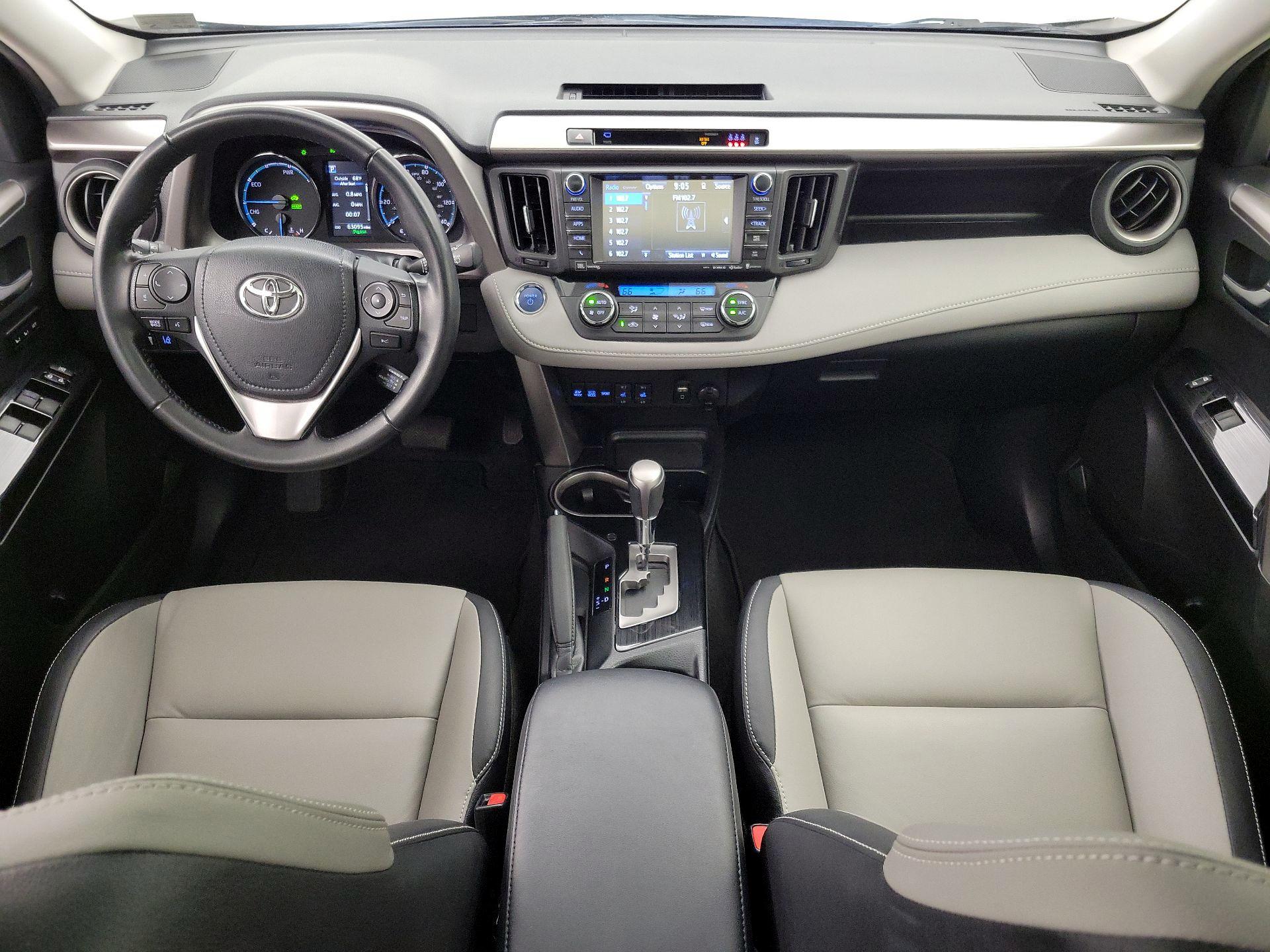 Thumbnail: 2018 Toyota RAV4 - 9