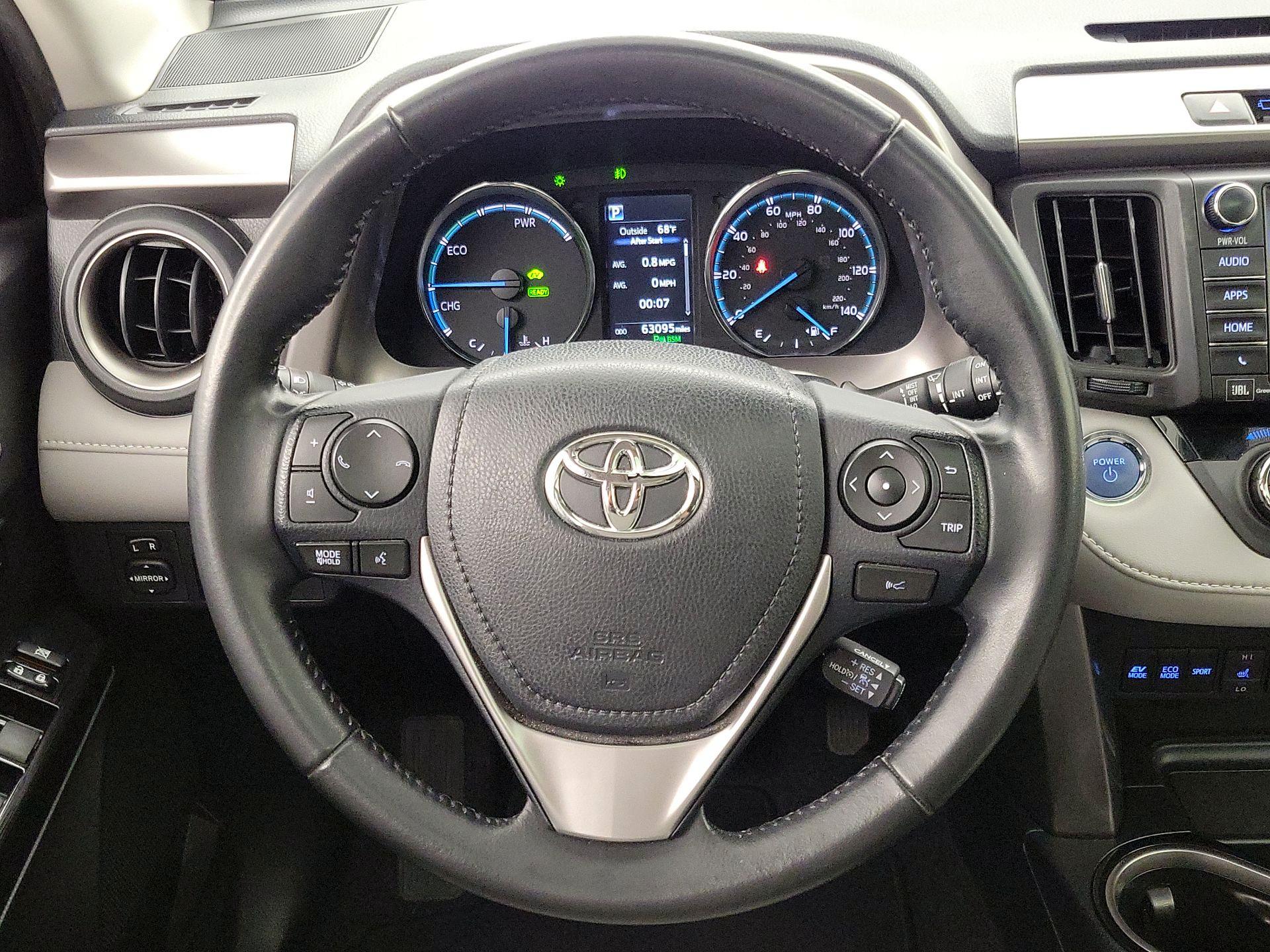 Thumbnail: 2018 Toyota RAV4 - 10