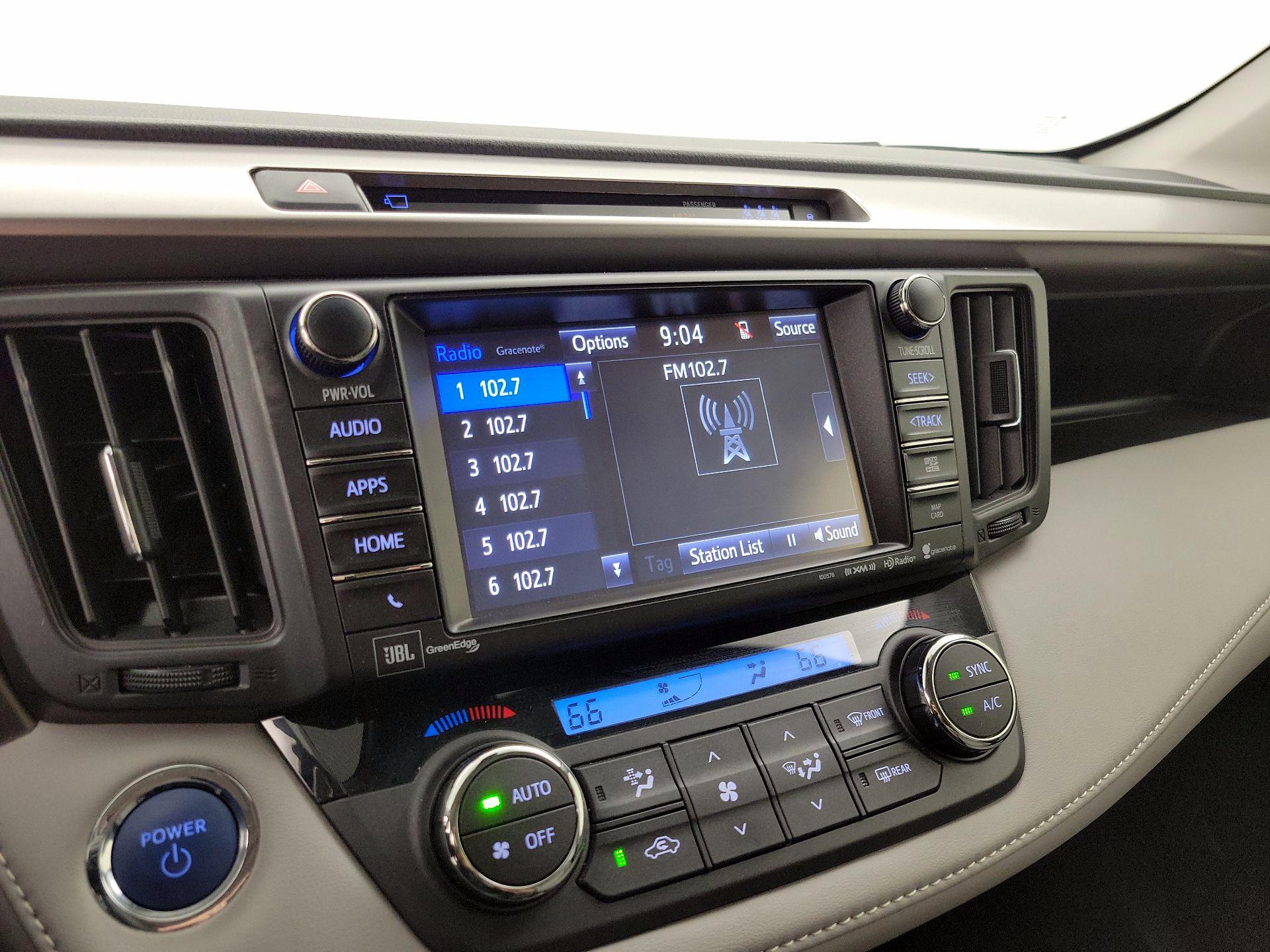 Thumbnail: 2018 Toyota RAV4 - 16