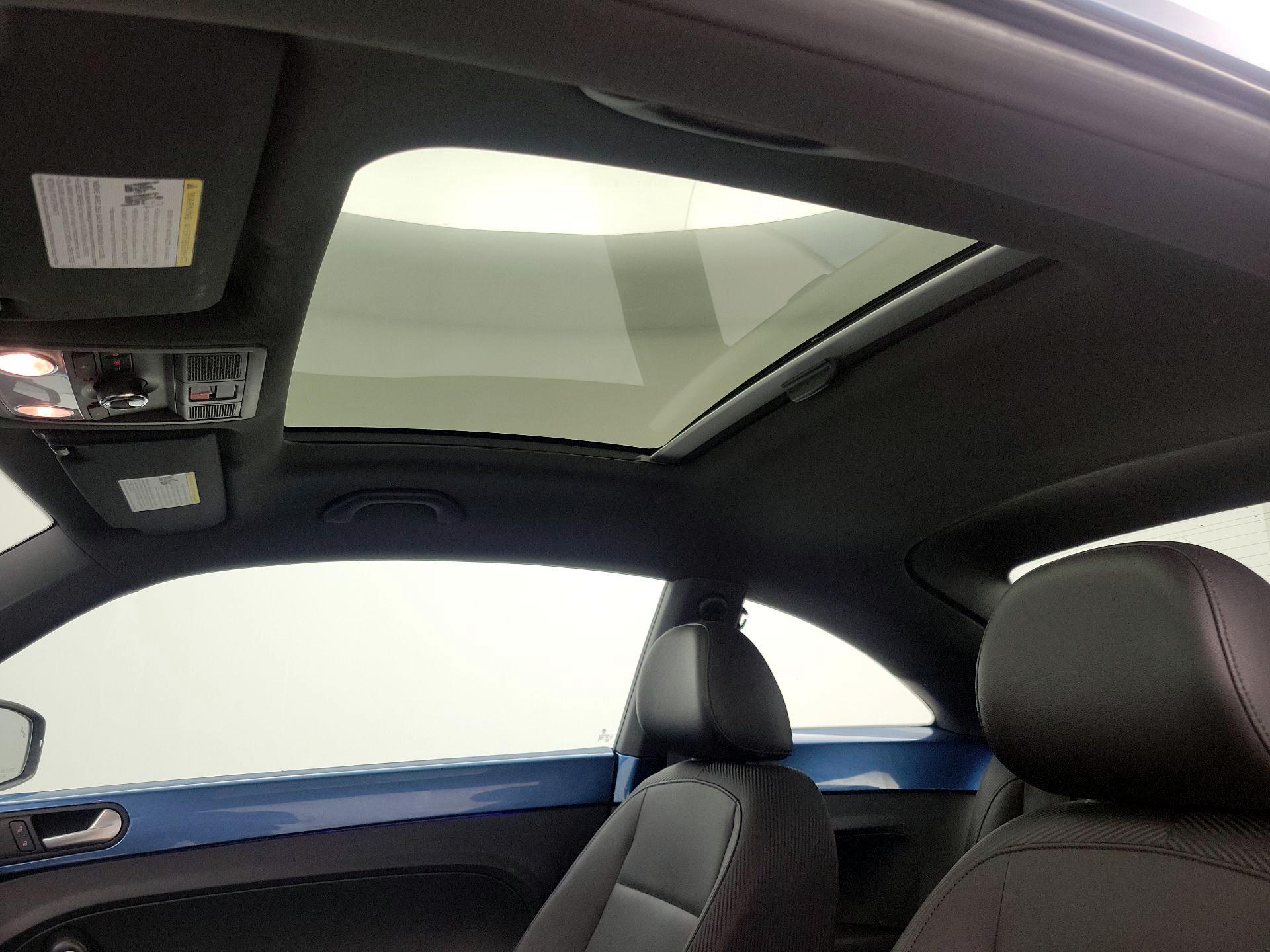 Thumbnail: 2019 Volkswagen Beetle - 19