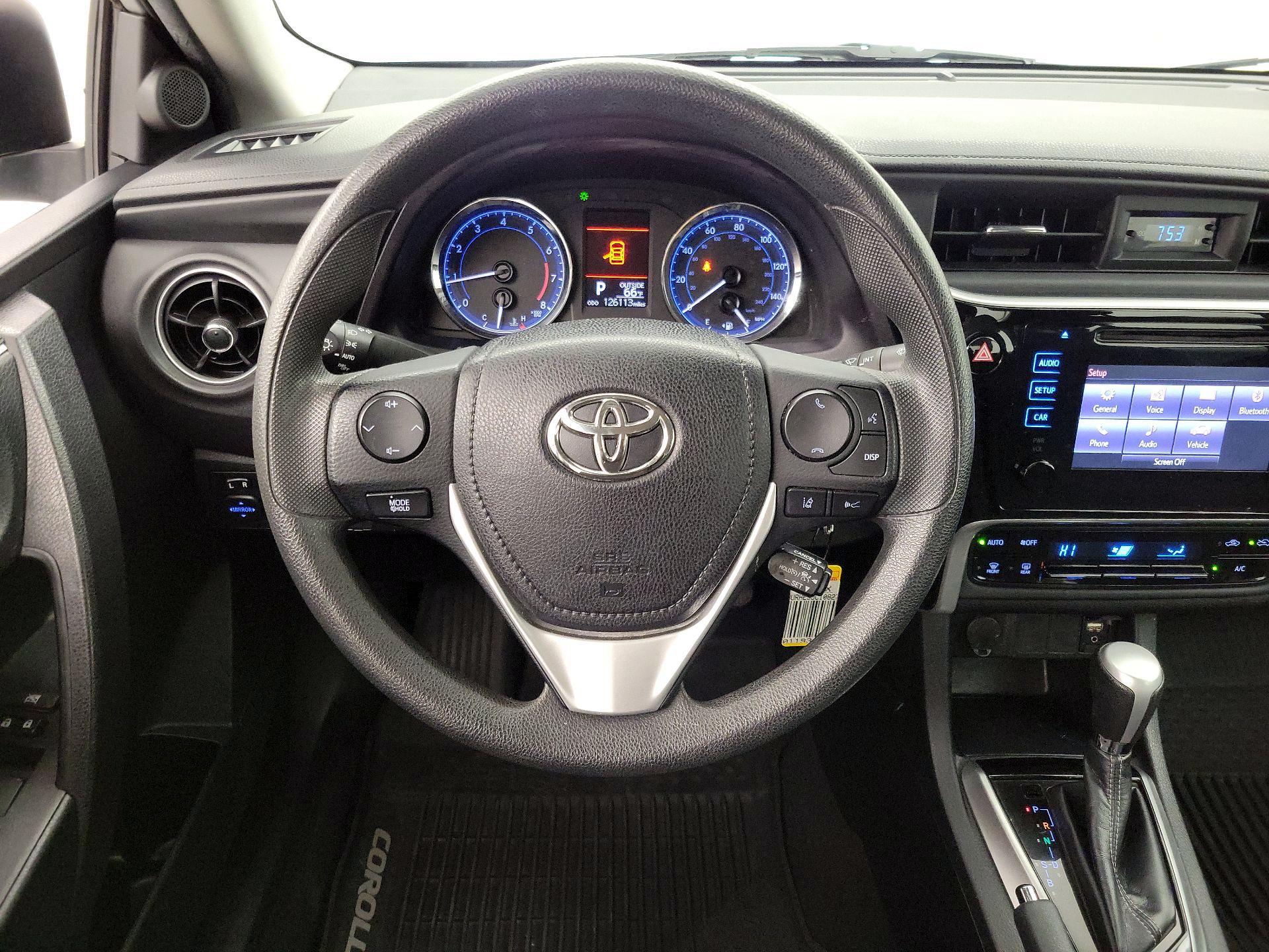 Thumbnail: 2018 Toyota Corolla - 10