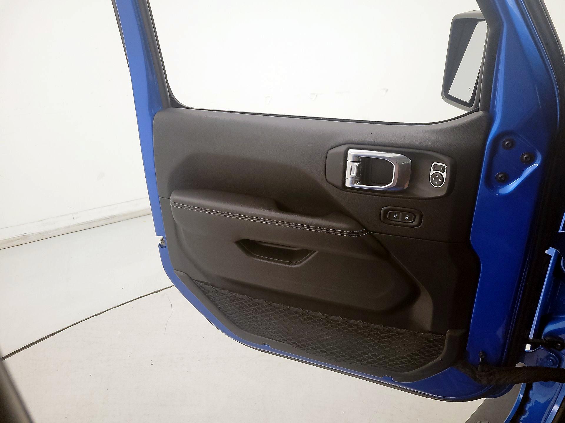 Thumbnail: 2021 Jeep Wrangler - 12