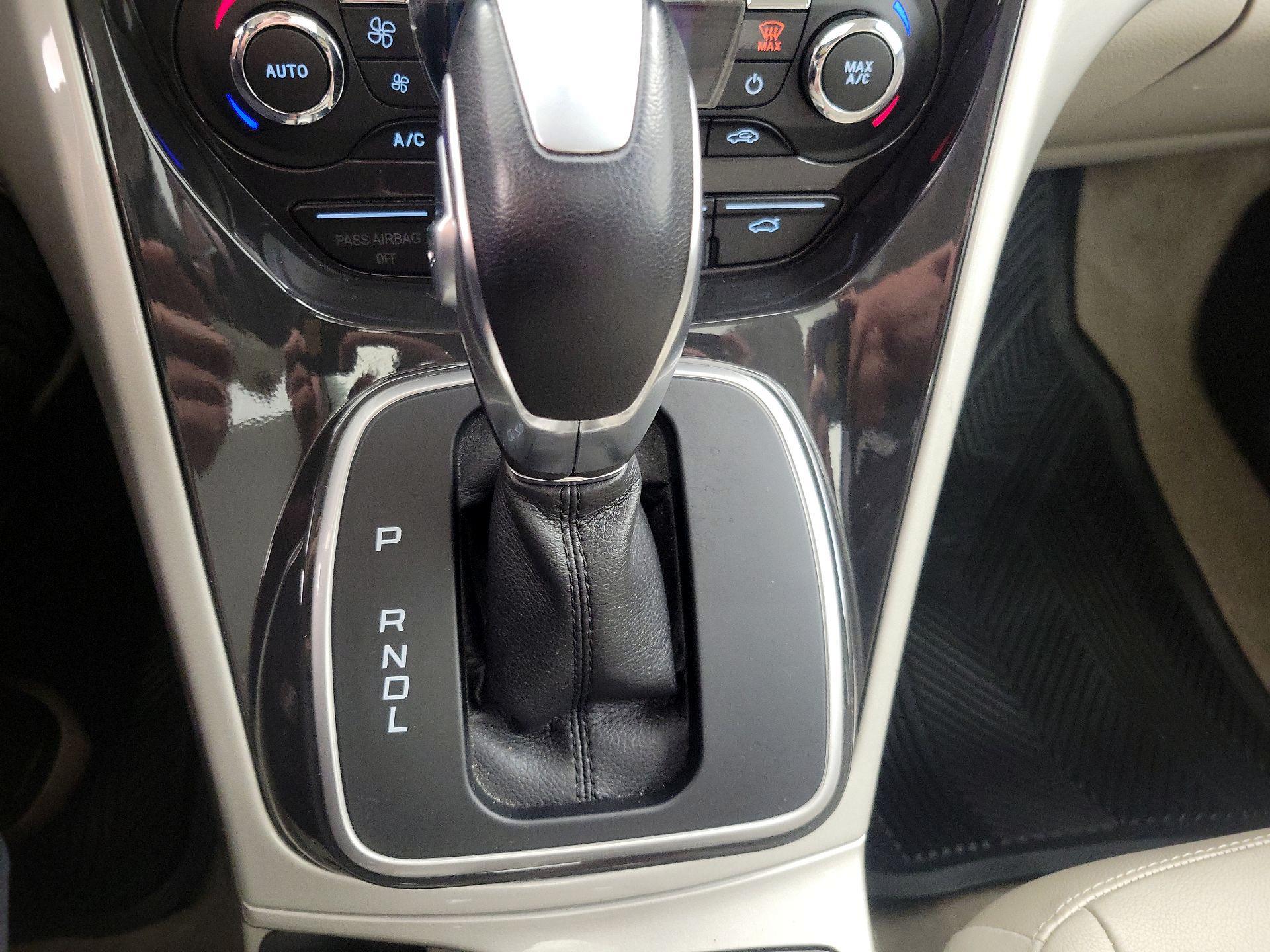 Thumbnail: 2014 Ford C-Max - 17