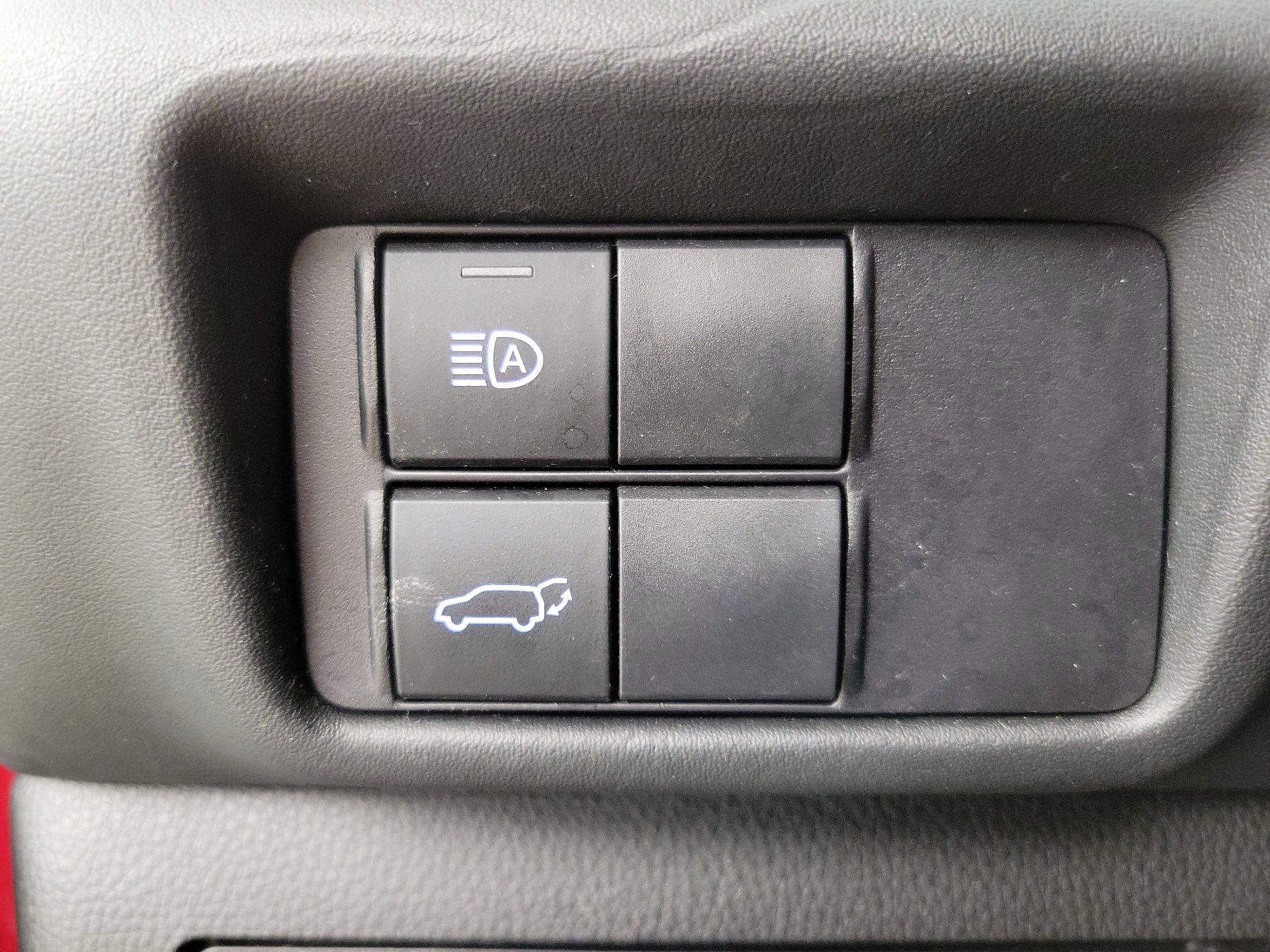 Thumbnail: 2020 Toyota Highlander - 13