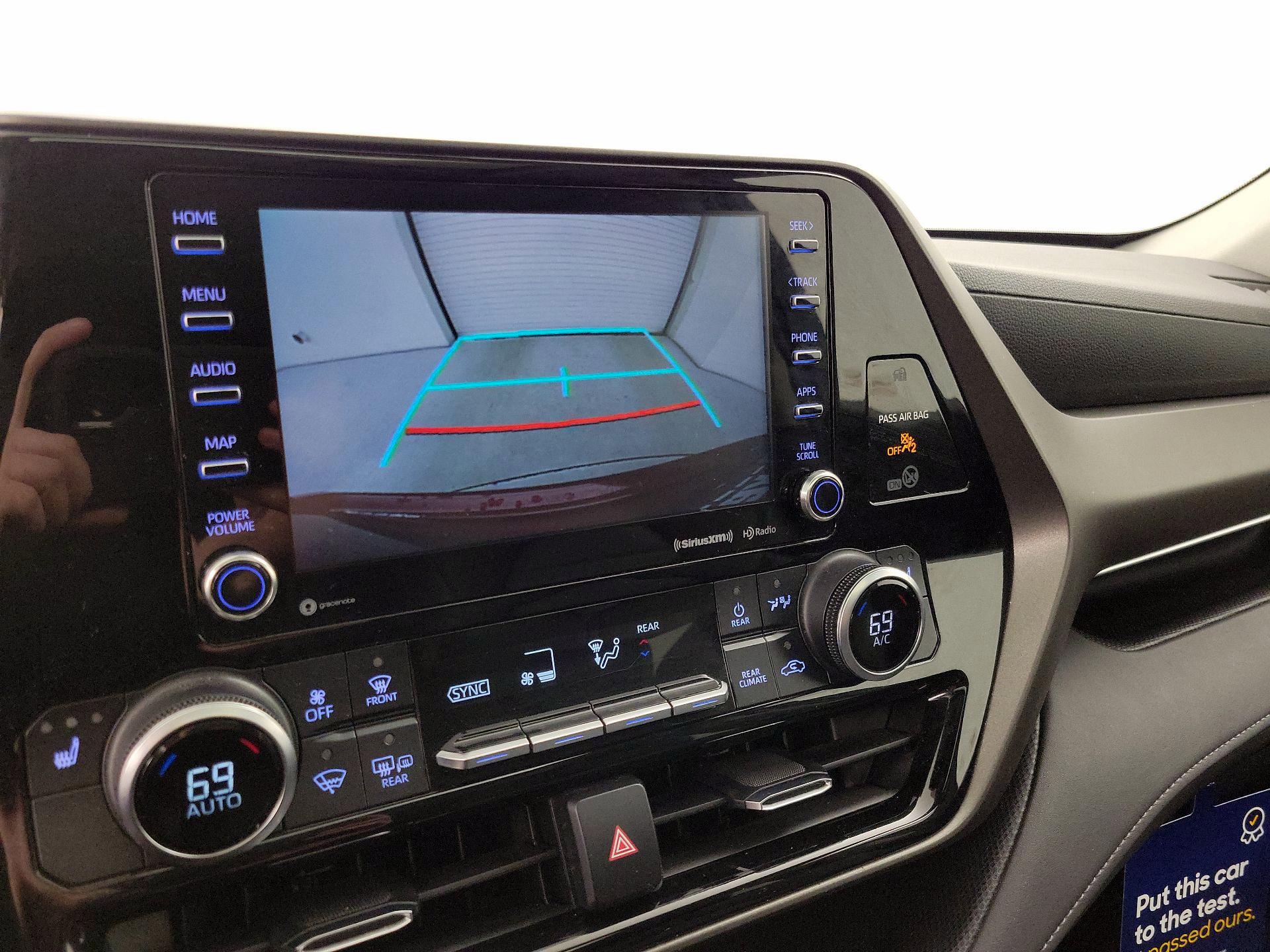 Thumbnail: 2020 Toyota Highlander - 14