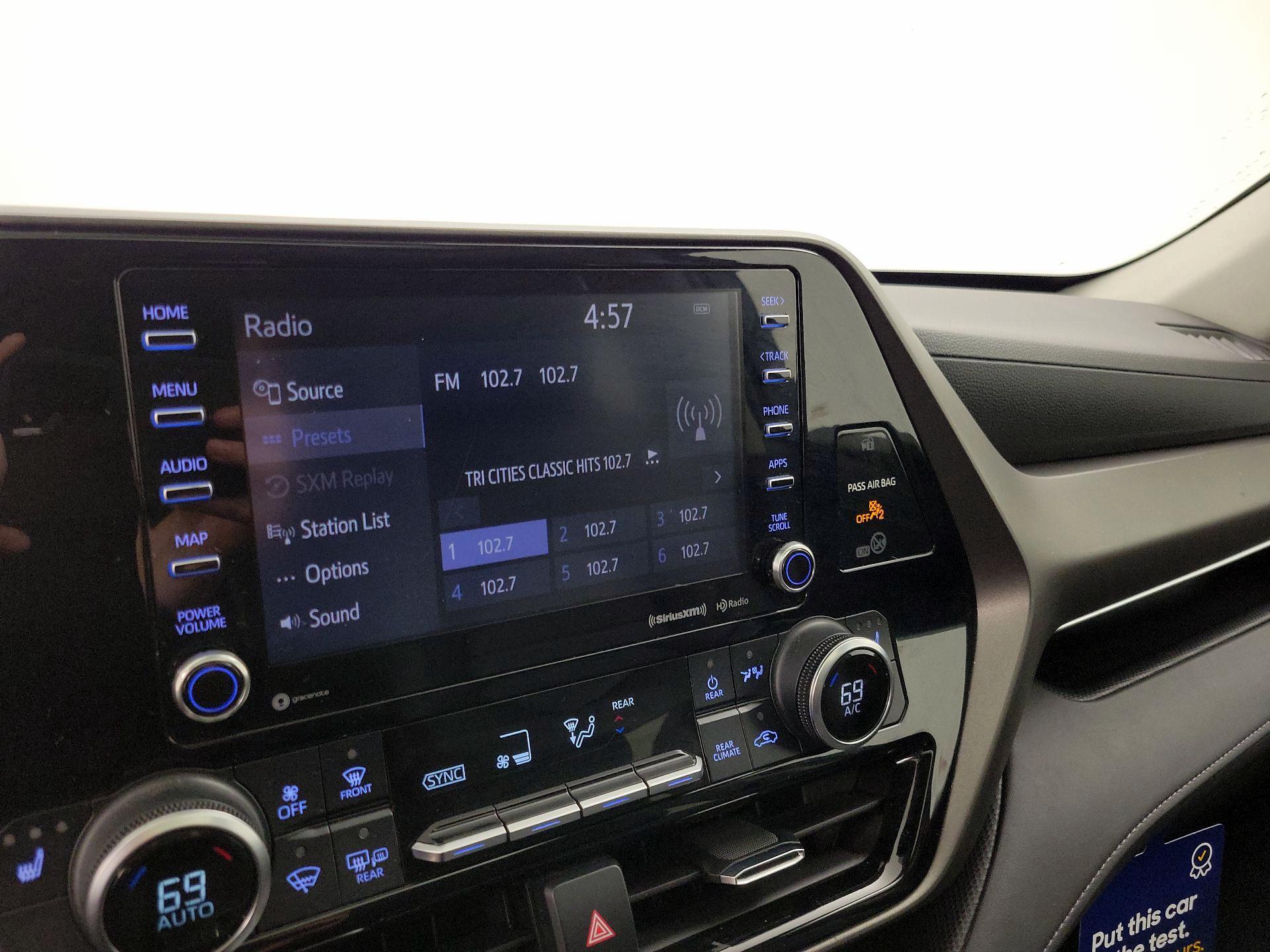 Thumbnail: 2020 Toyota Highlander - 15