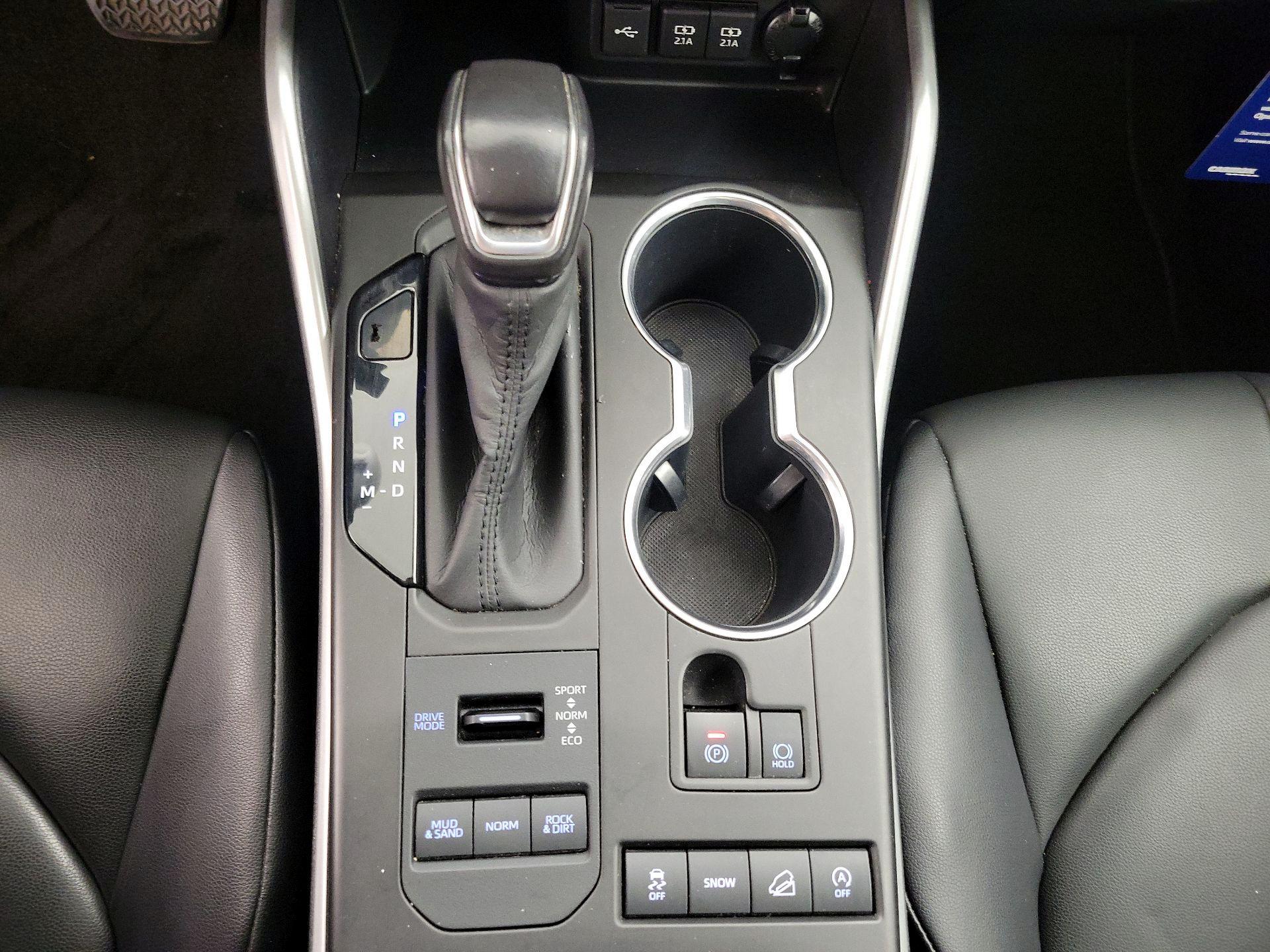 Thumbnail: 2020 Toyota Highlander - 17