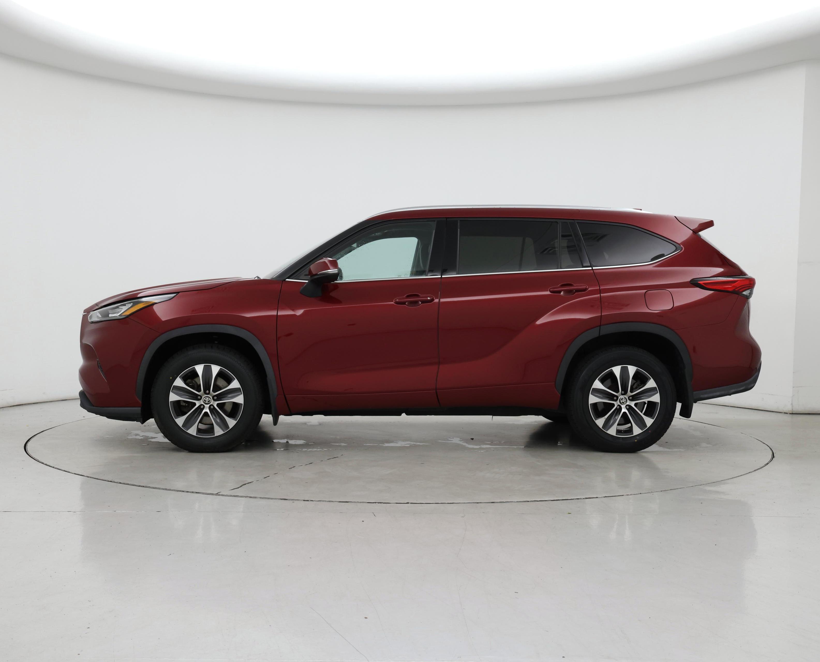 Thumbnail: 2020 Toyota Highlander - 3