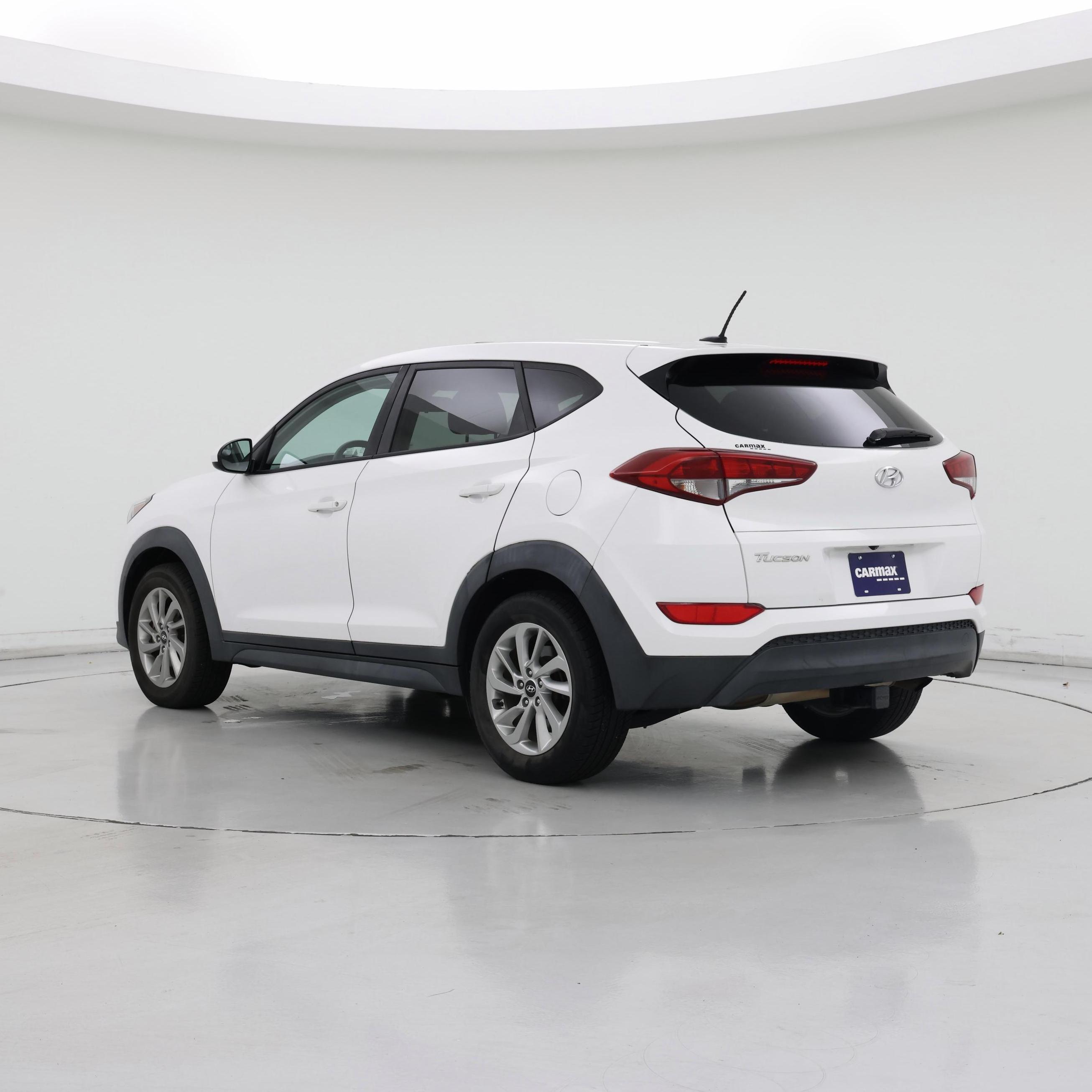 Thumbnail: 2016 Hyundai Tucson - 2