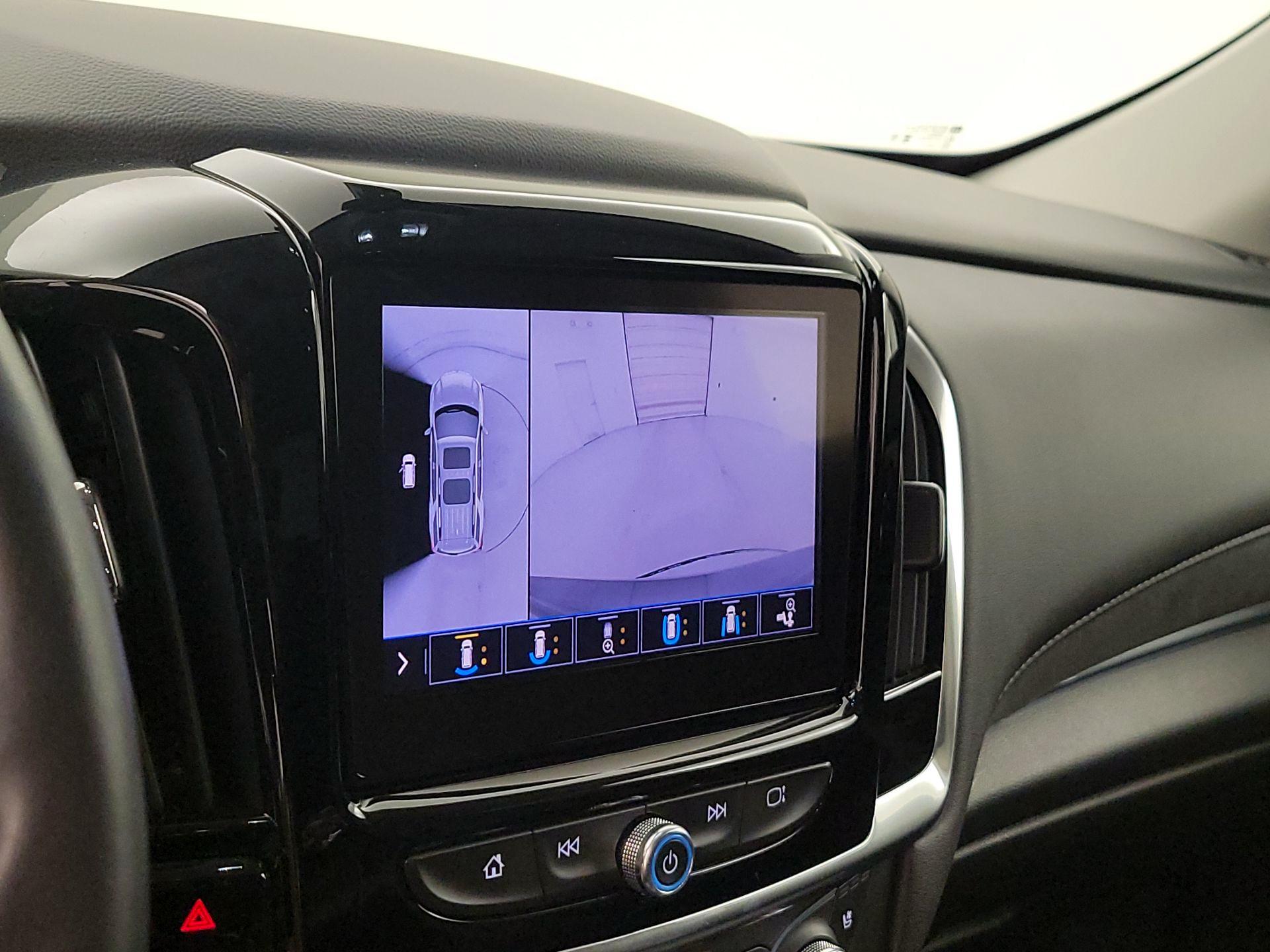 Thumbnail: 2021 Chevrolet Traverse - 15