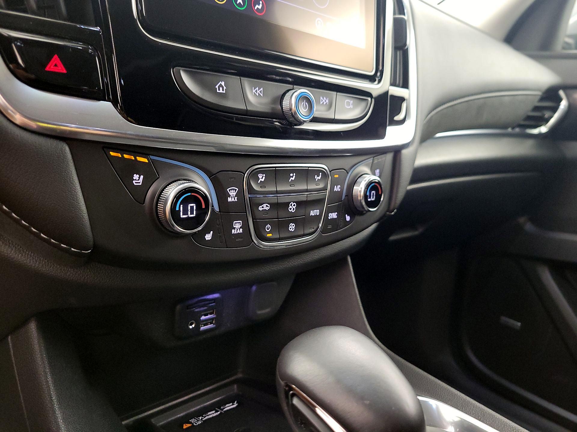 Thumbnail: 2021 Chevrolet Traverse - 17