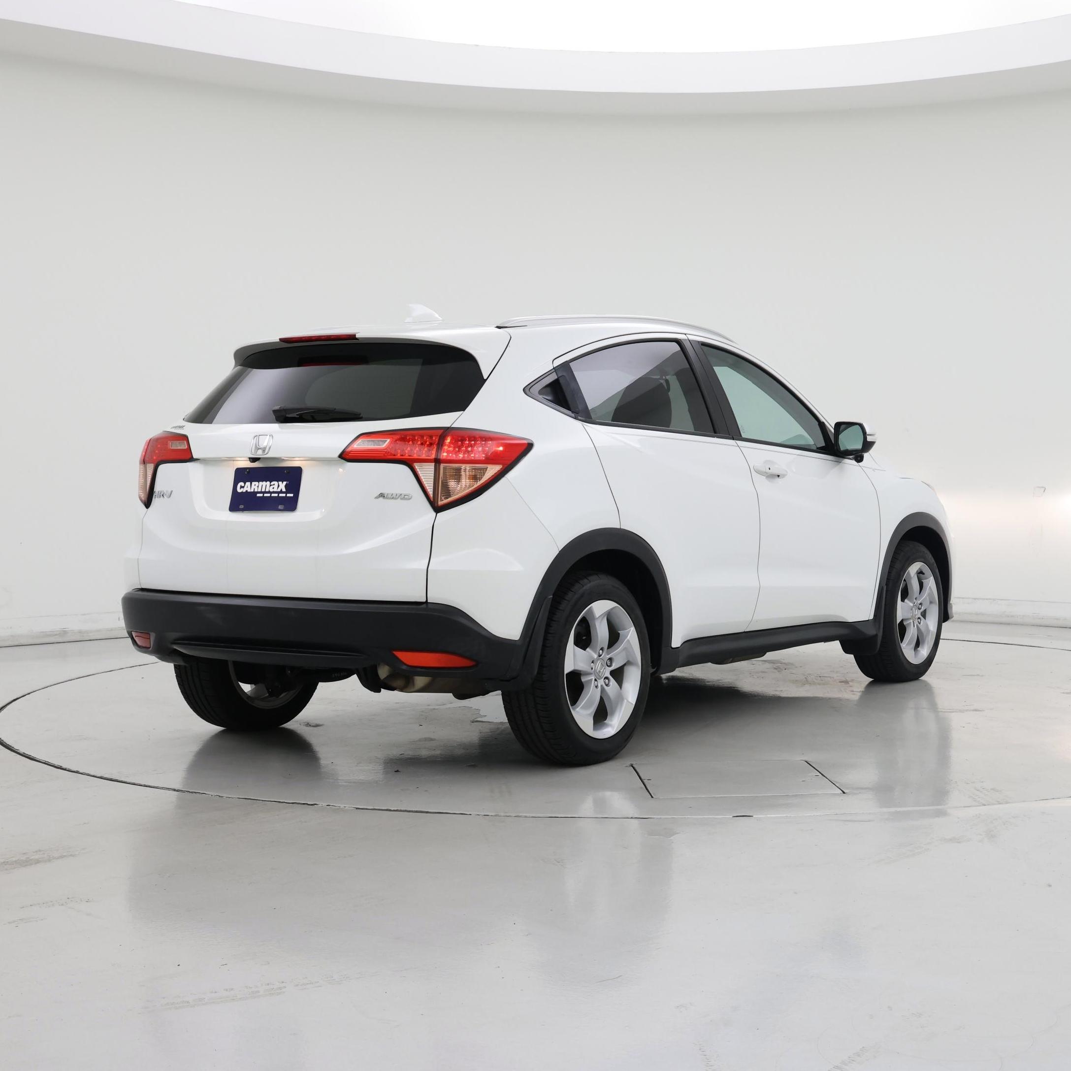 Thumbnail: 2016 Honda HR-V - 8