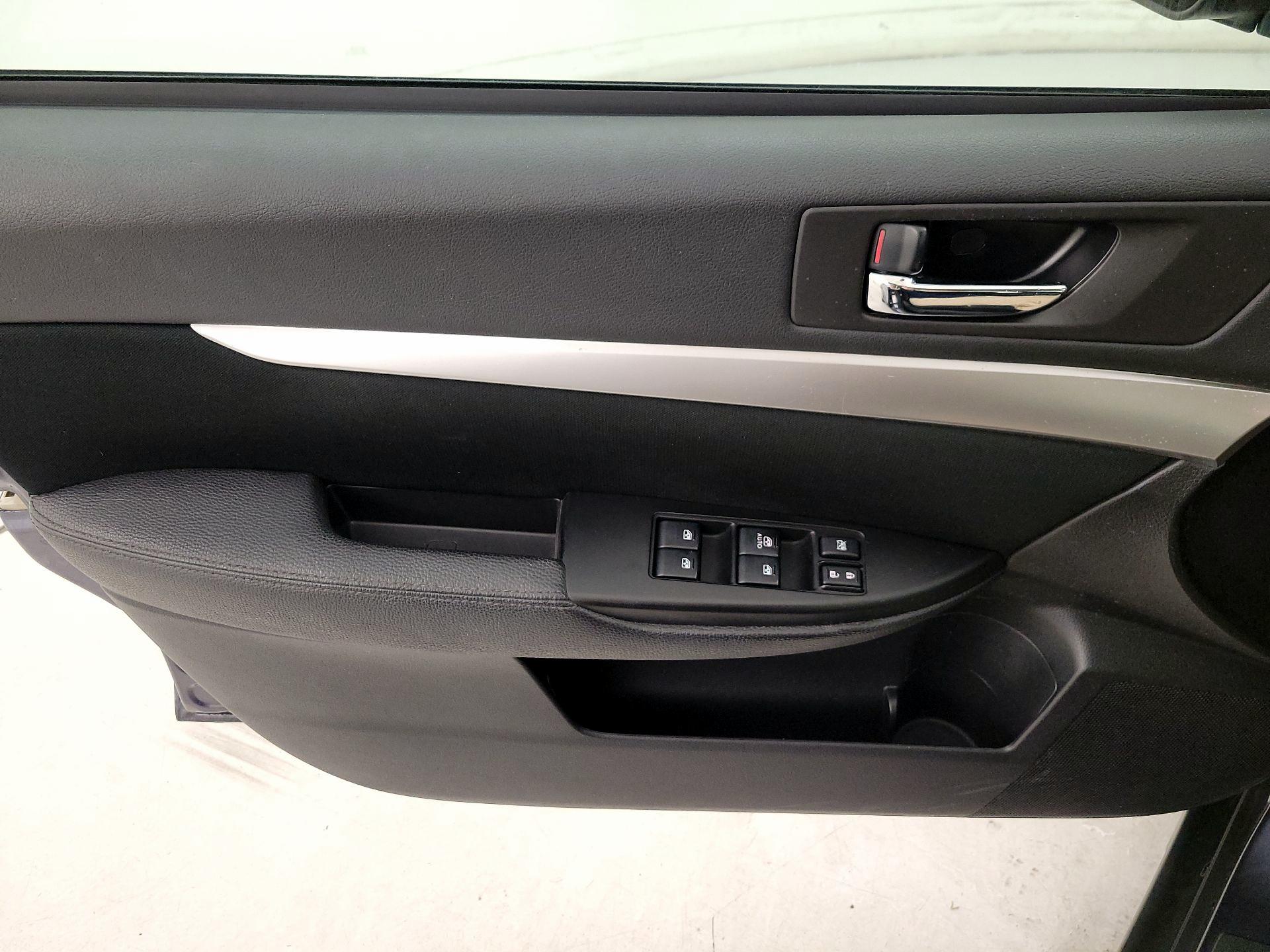 Thumbnail: 2014 Subaru Outback - 12