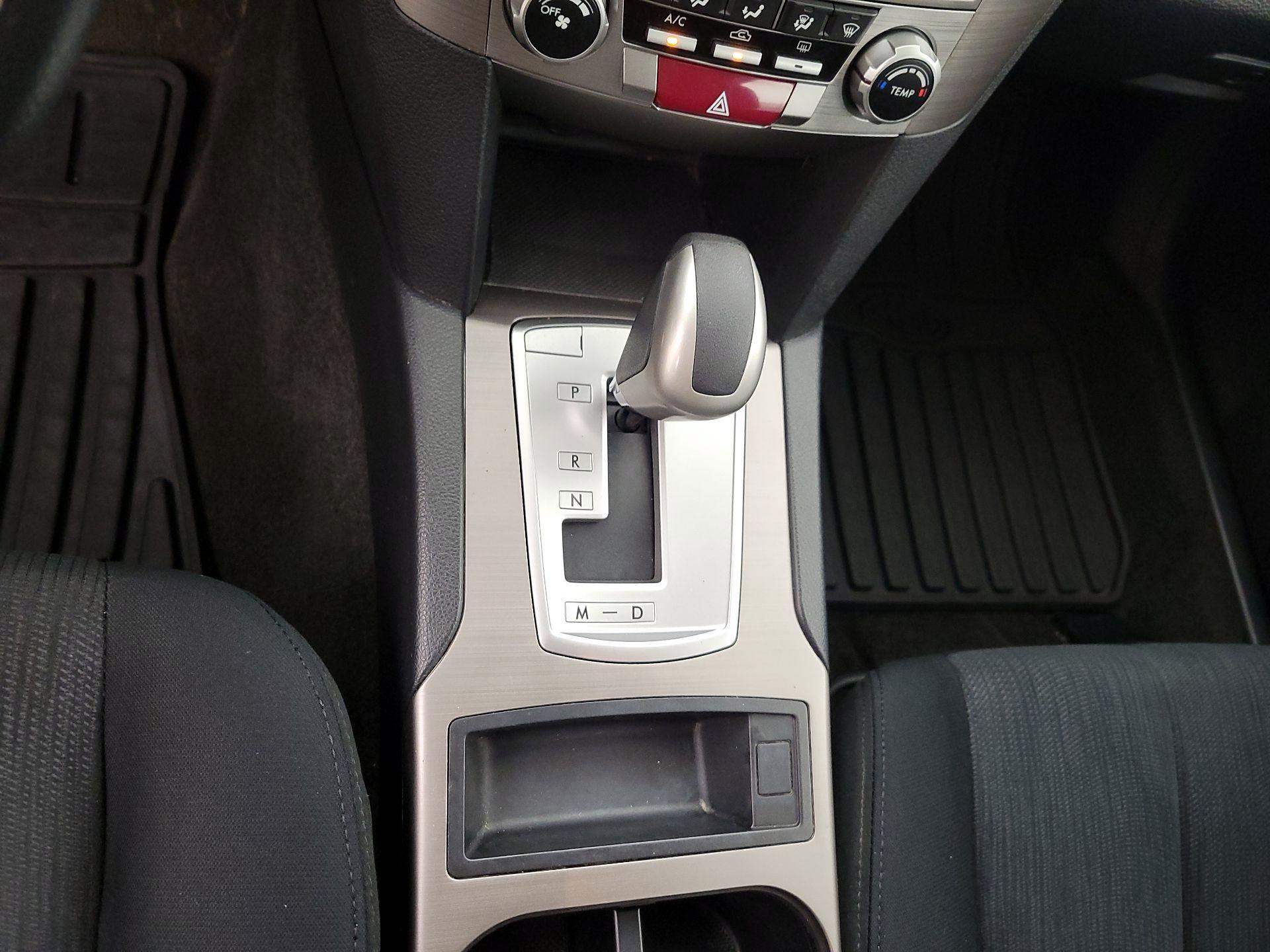 Thumbnail: 2014 Subaru Outback - 16