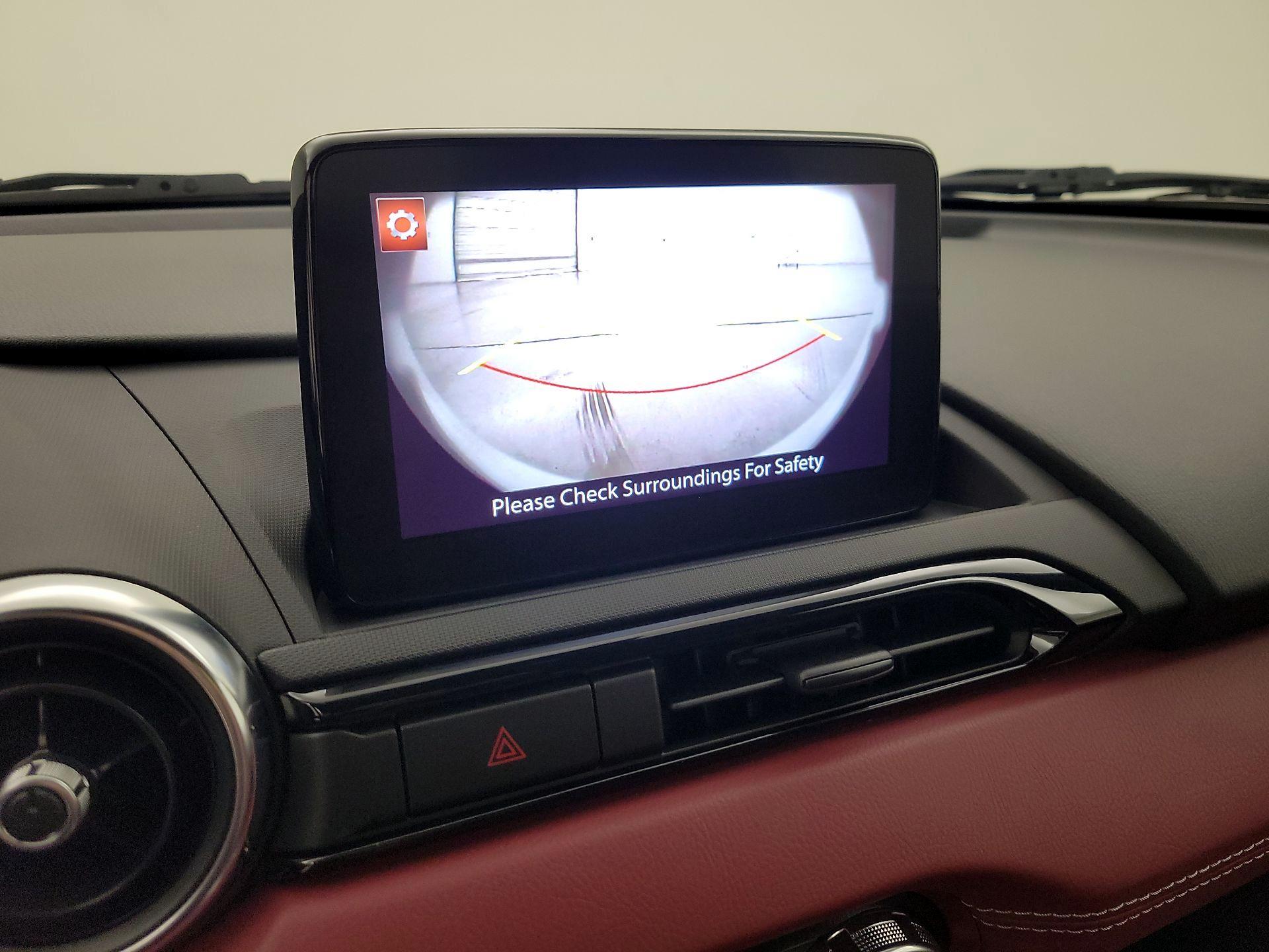Thumbnail: 2020 Mazda MX-5 Miata - 15