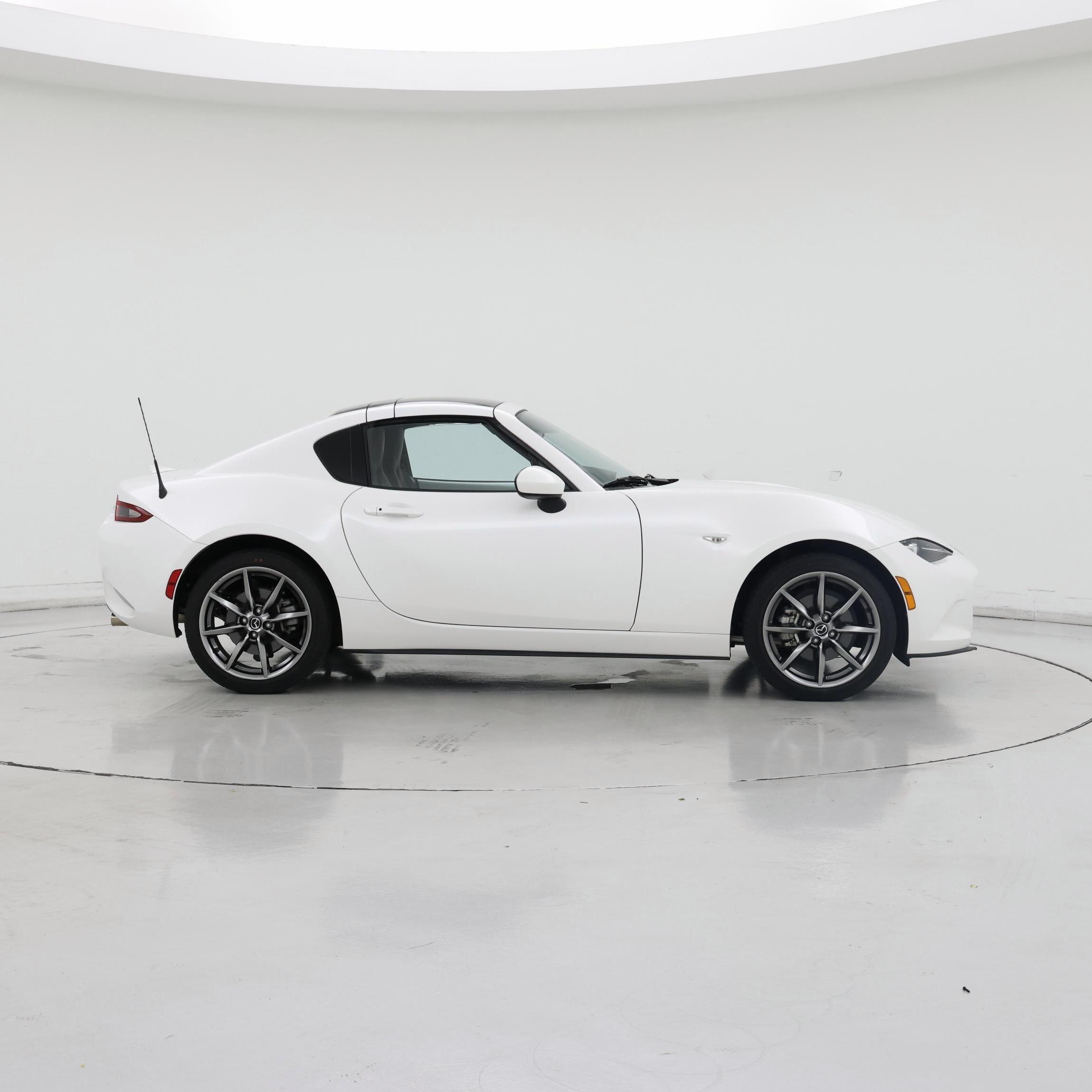 Thumbnail: 2020 Mazda MX-5 Miata - 7