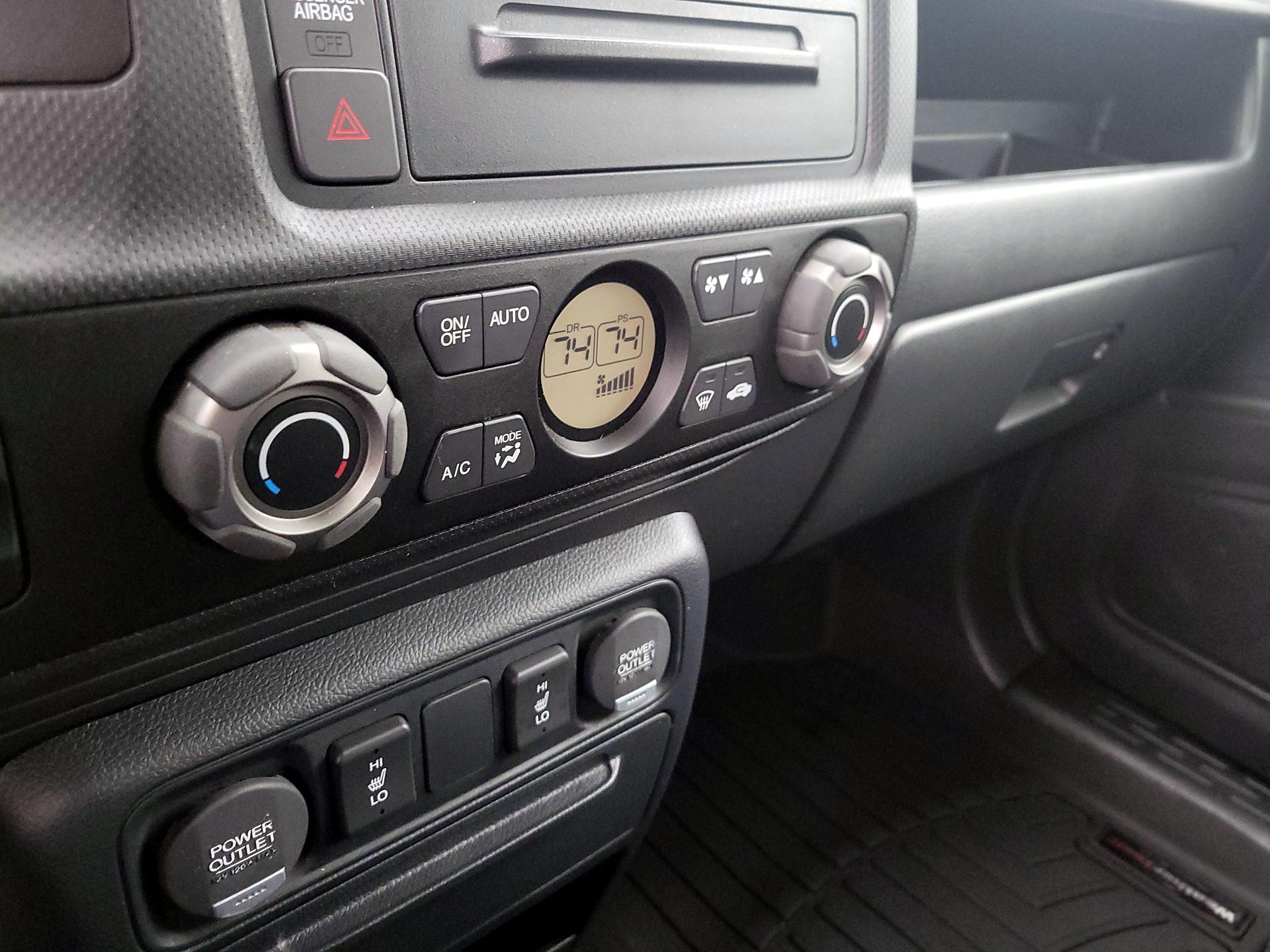 Thumbnail: 2014 Honda Ridgeline - 16