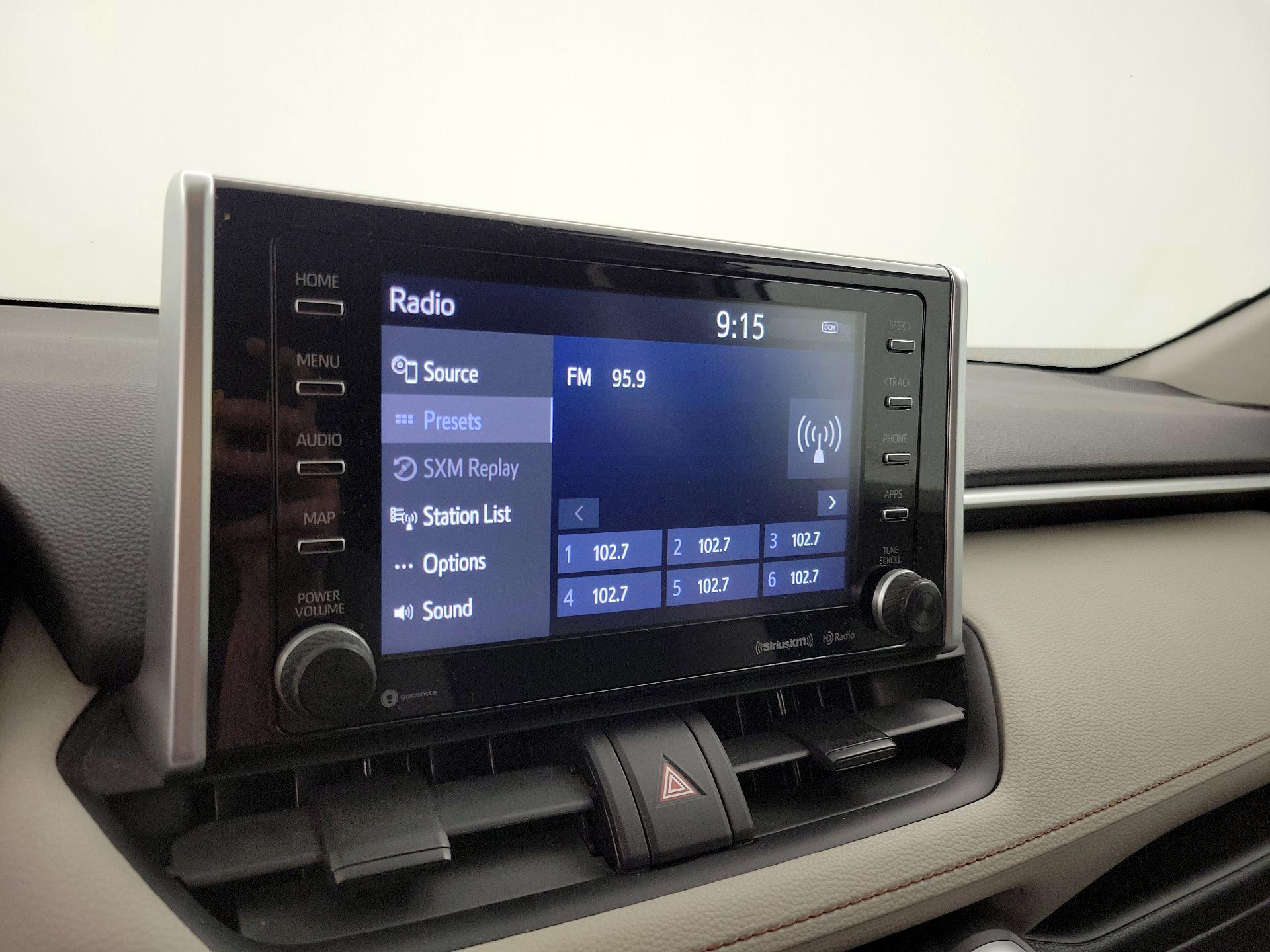 Thumbnail: 2019 Toyota RAV4 - 15