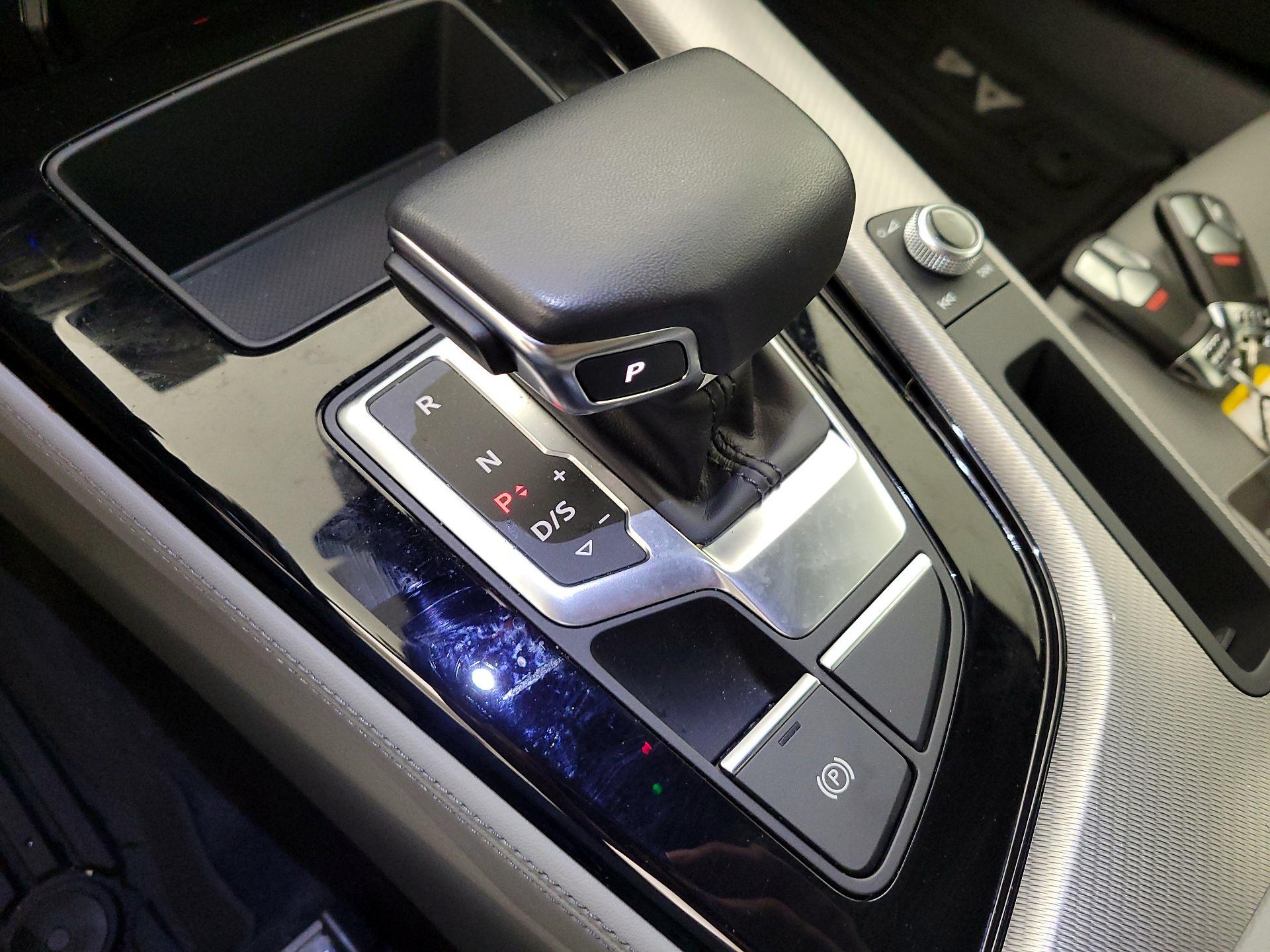 Thumbnail: 2023 Audi A4 - 17