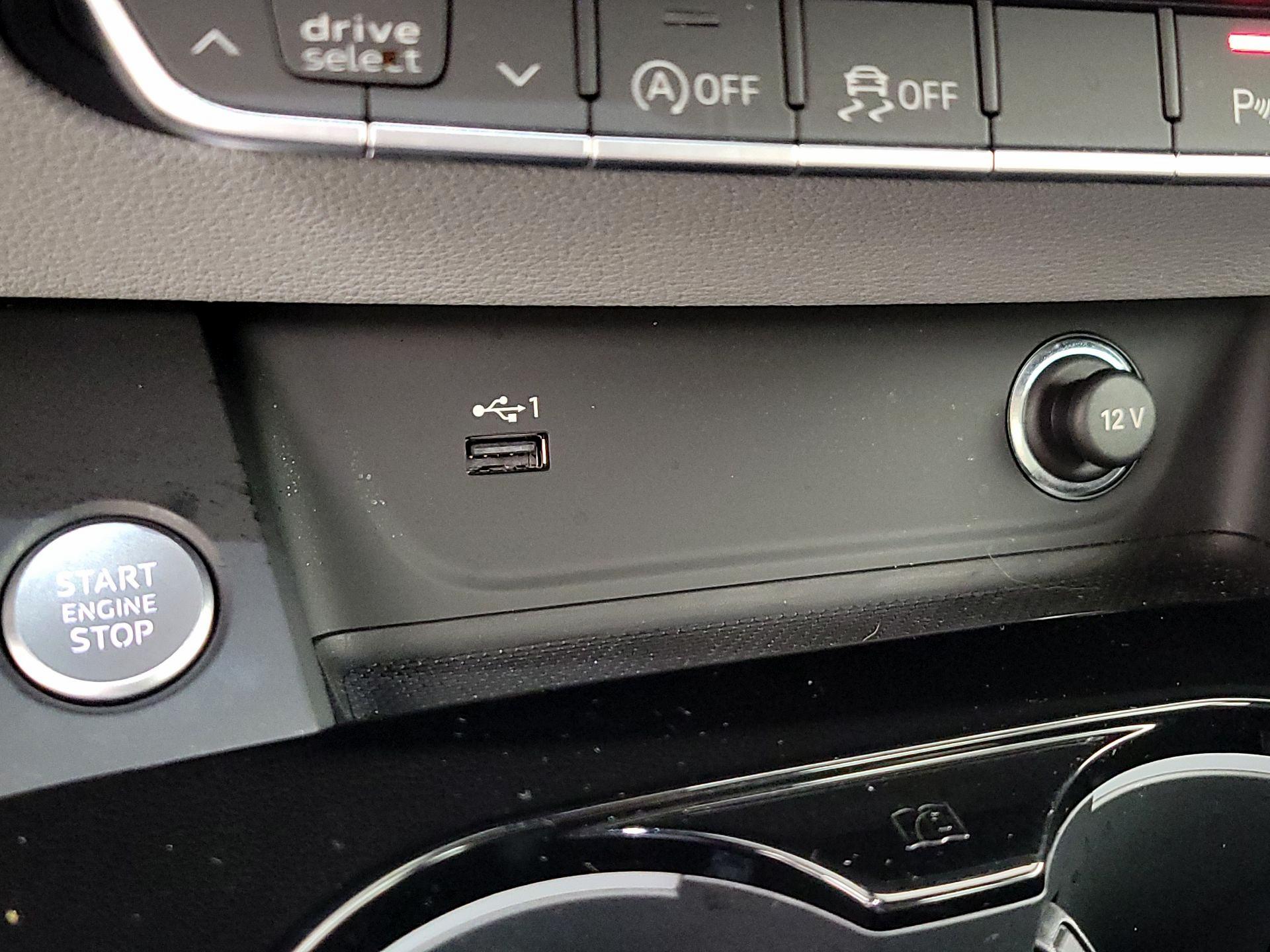 Thumbnail: 2023 Audi A4 - 18