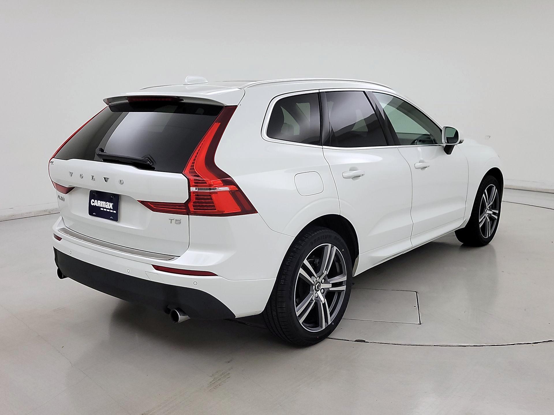 Thumbnail: 2021 Volvo XC60 - 5