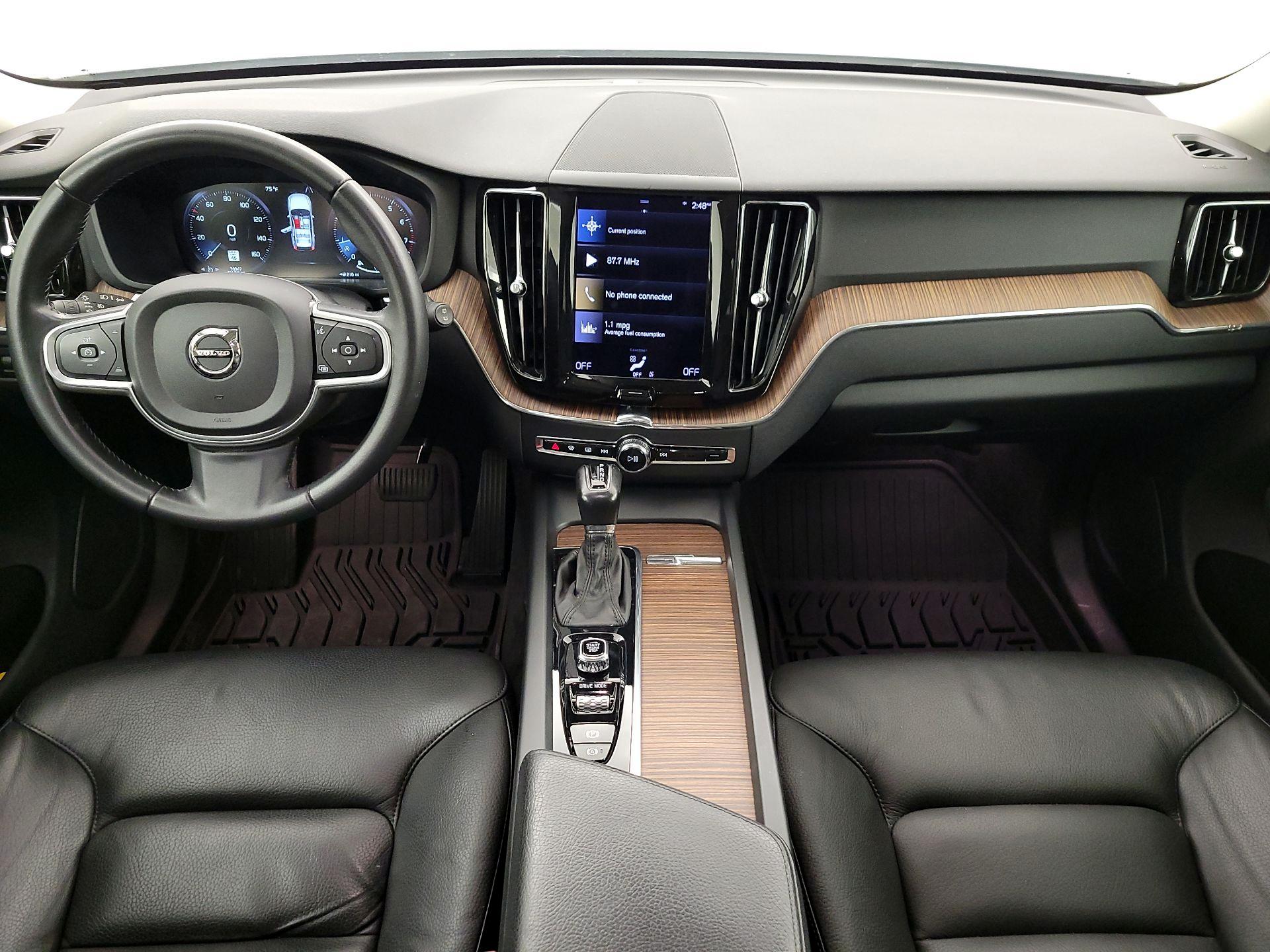 Thumbnail: 2021 Volvo XC60 - 8