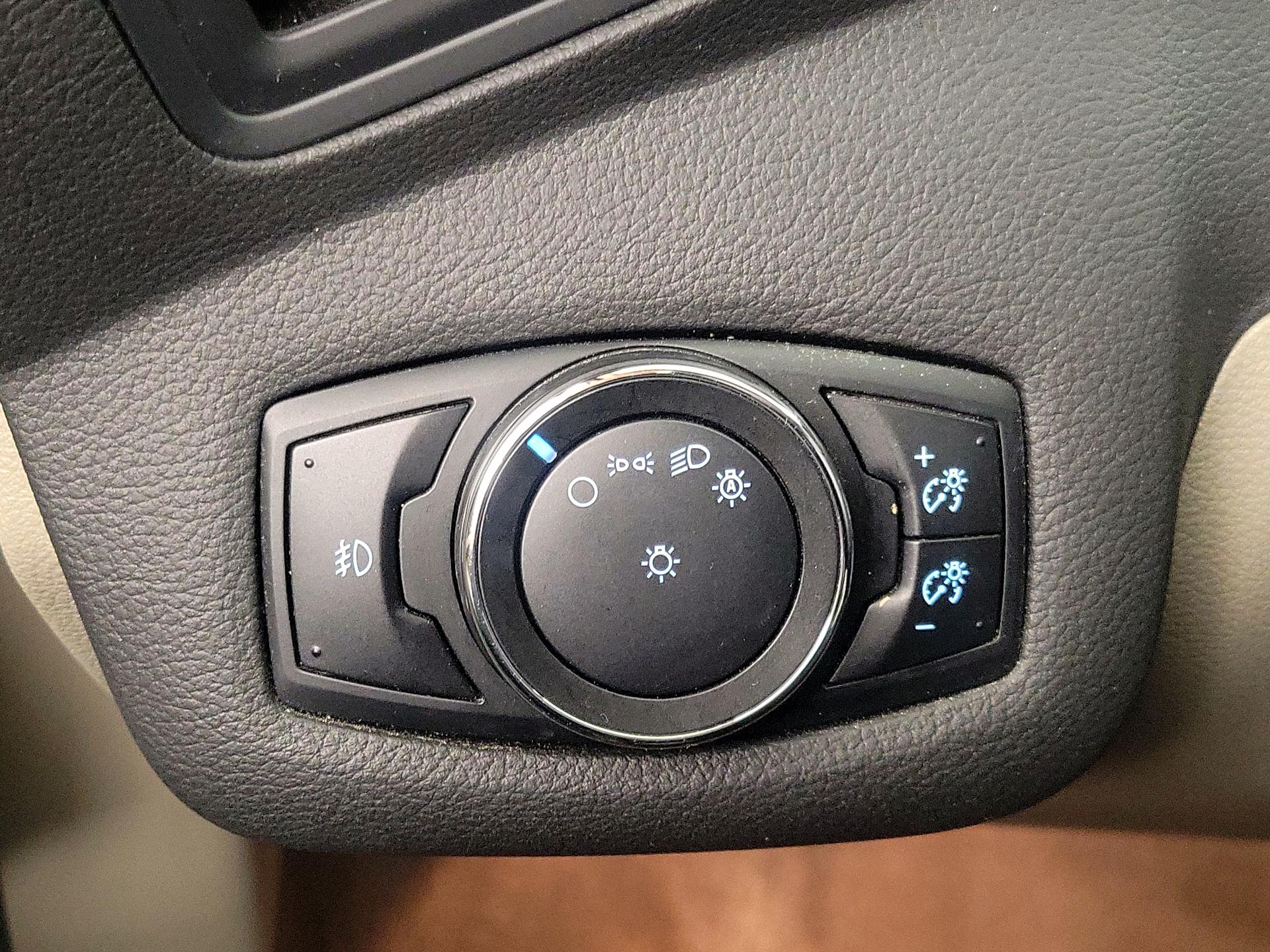 Thumbnail: 2014 Ford Escape - 13