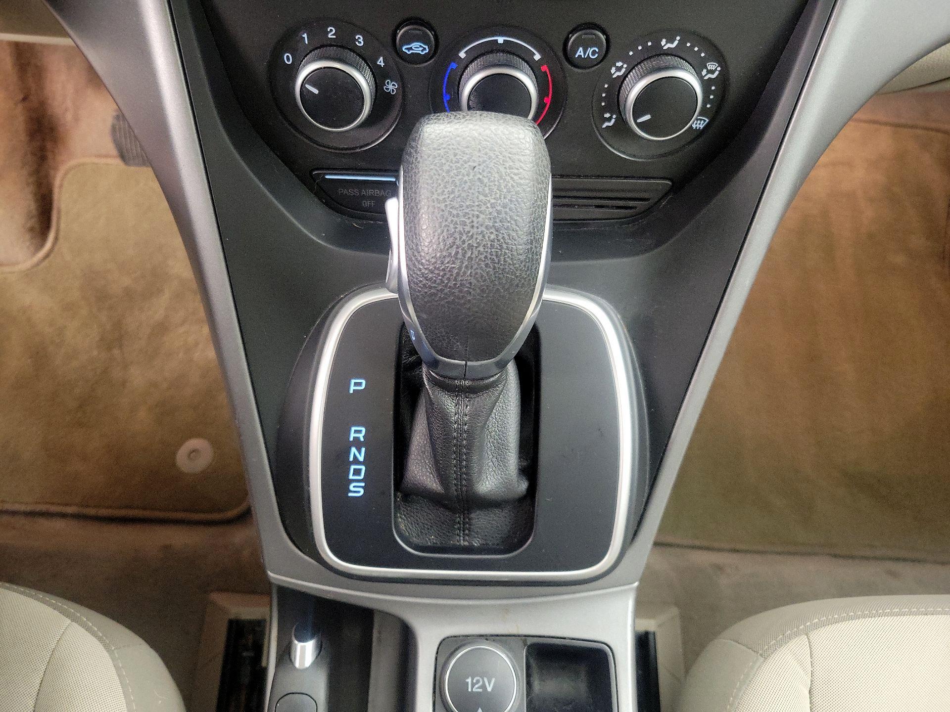 Thumbnail: 2014 Ford Escape - 17