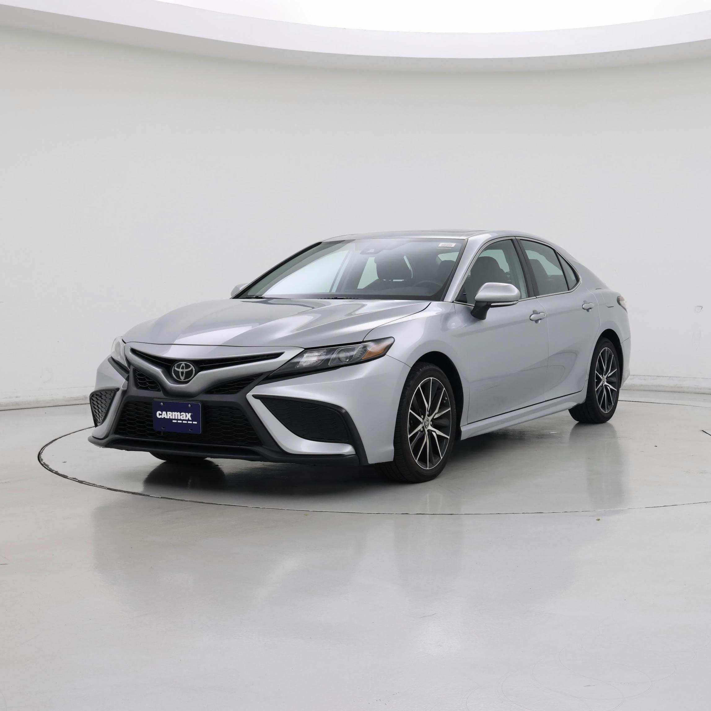 Thumbnail: 2023 Toyota Camry - 4