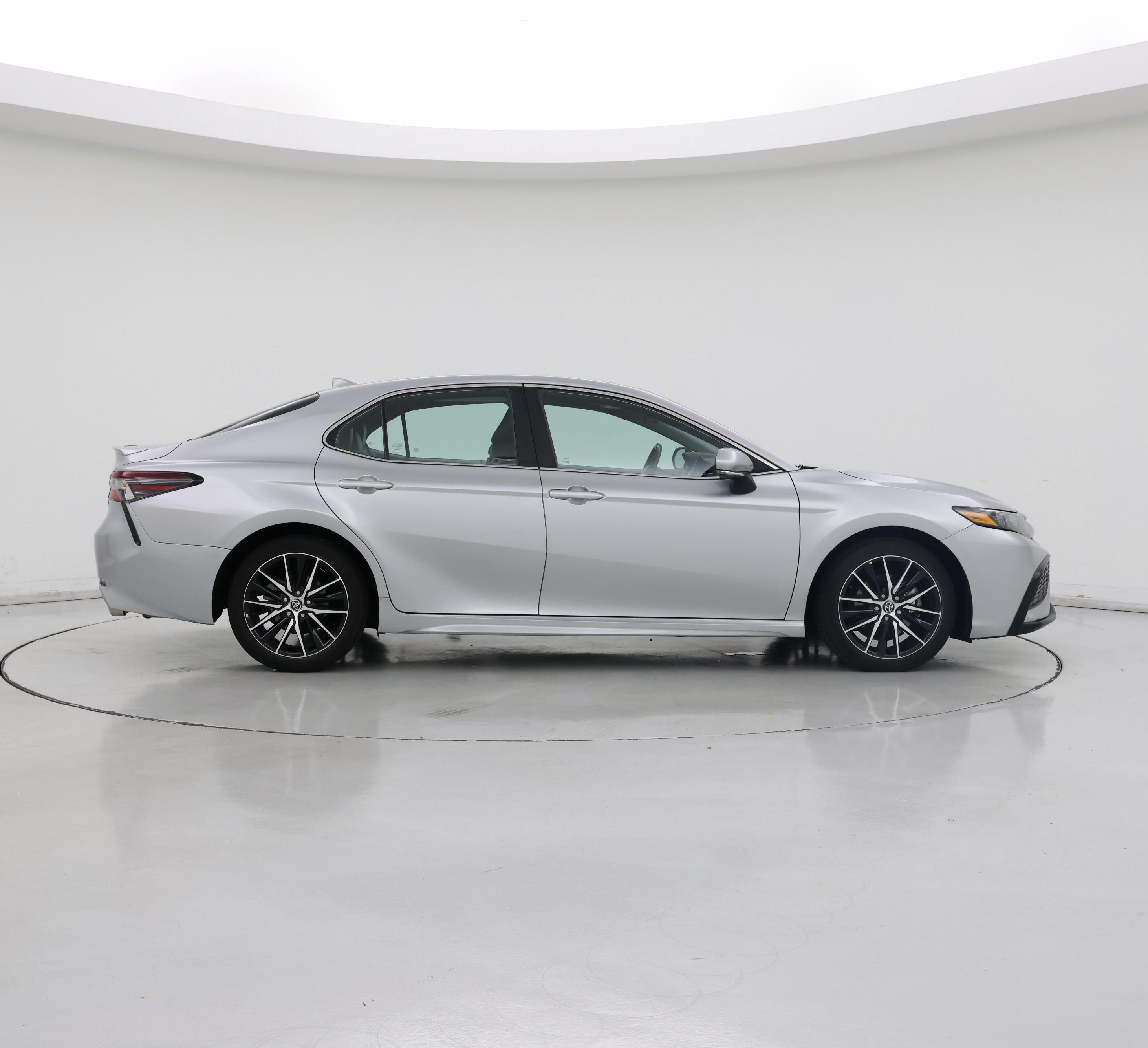 Thumbnail: 2023 Toyota Camry - 7