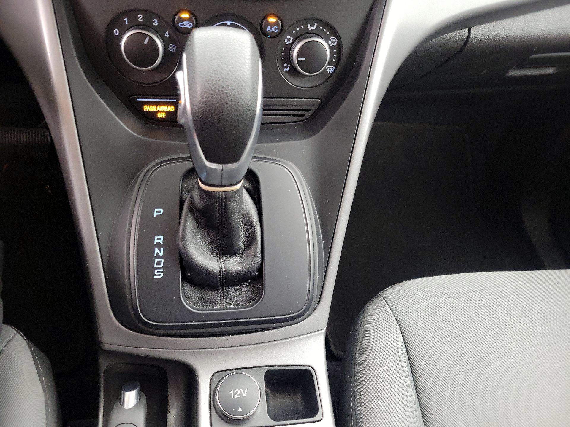 Thumbnail: 2015 Ford Escape - 17