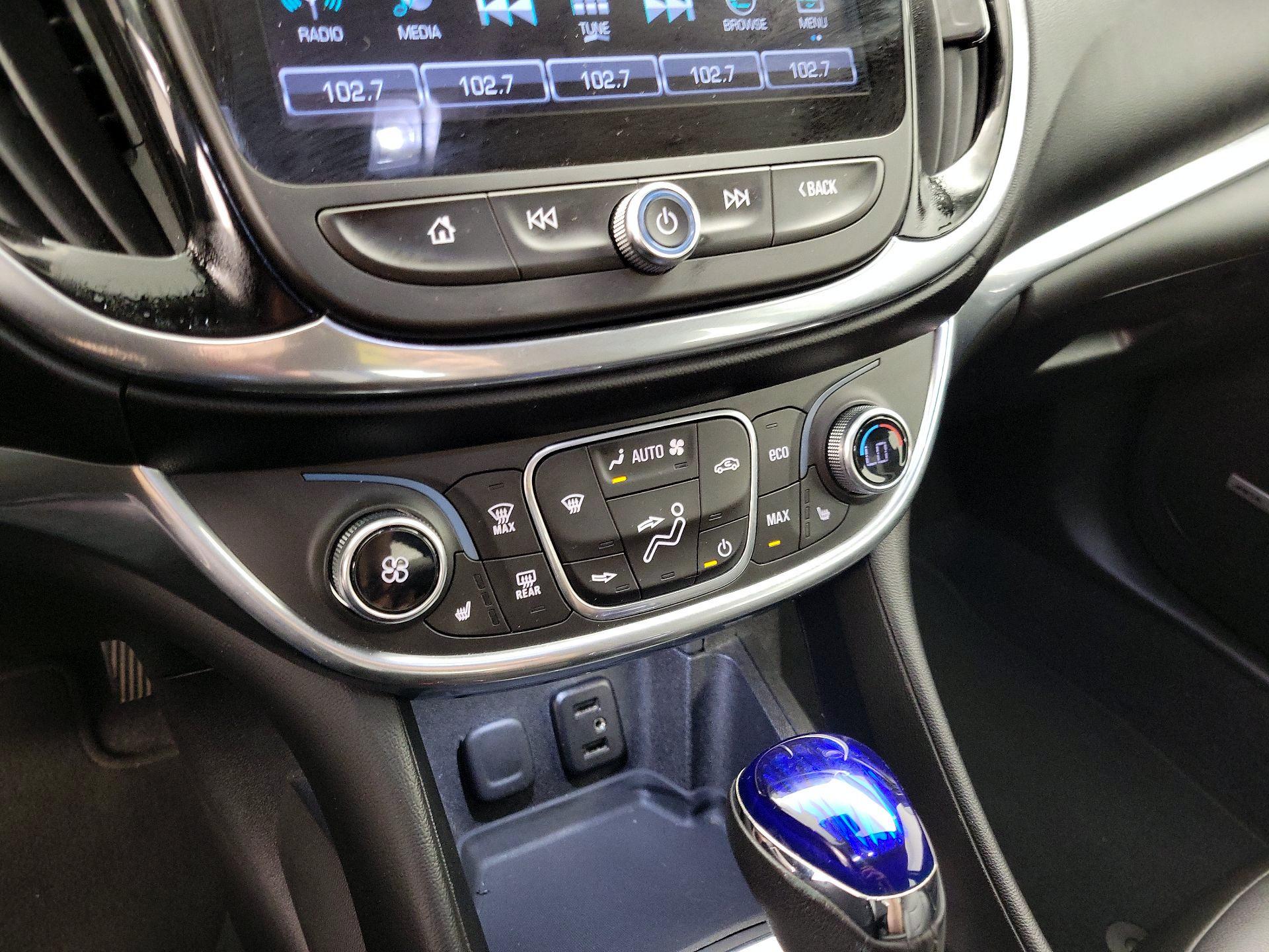 Thumbnail: 2017 Chevrolet Volt - 17