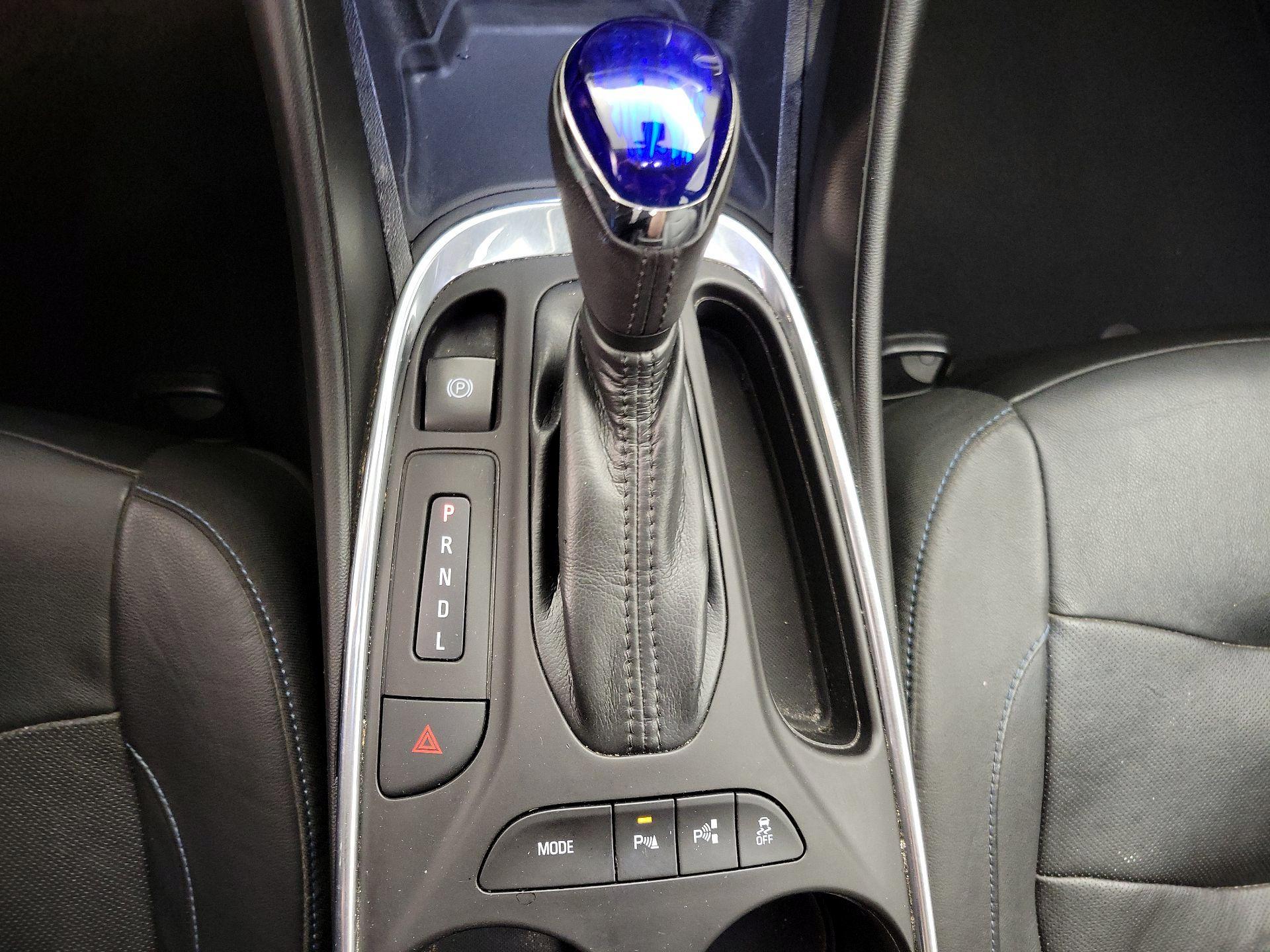 Thumbnail: 2017 Chevrolet Volt - 18