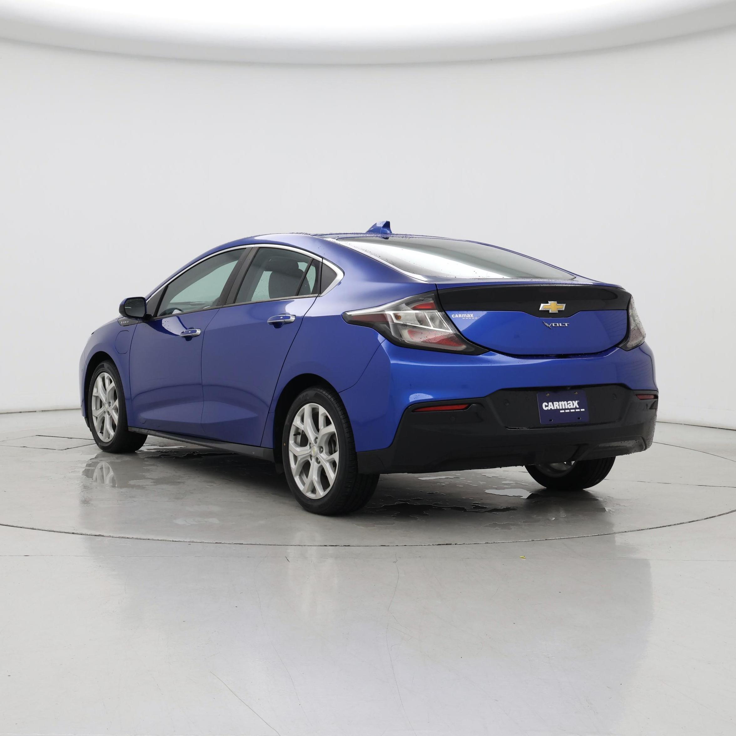 Thumbnail: 2017 Chevrolet Volt - 2