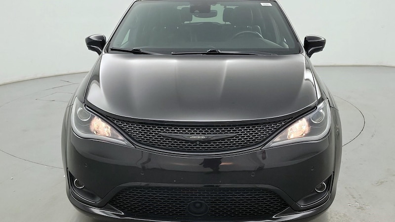 2019 Chrysler Pacifica  2