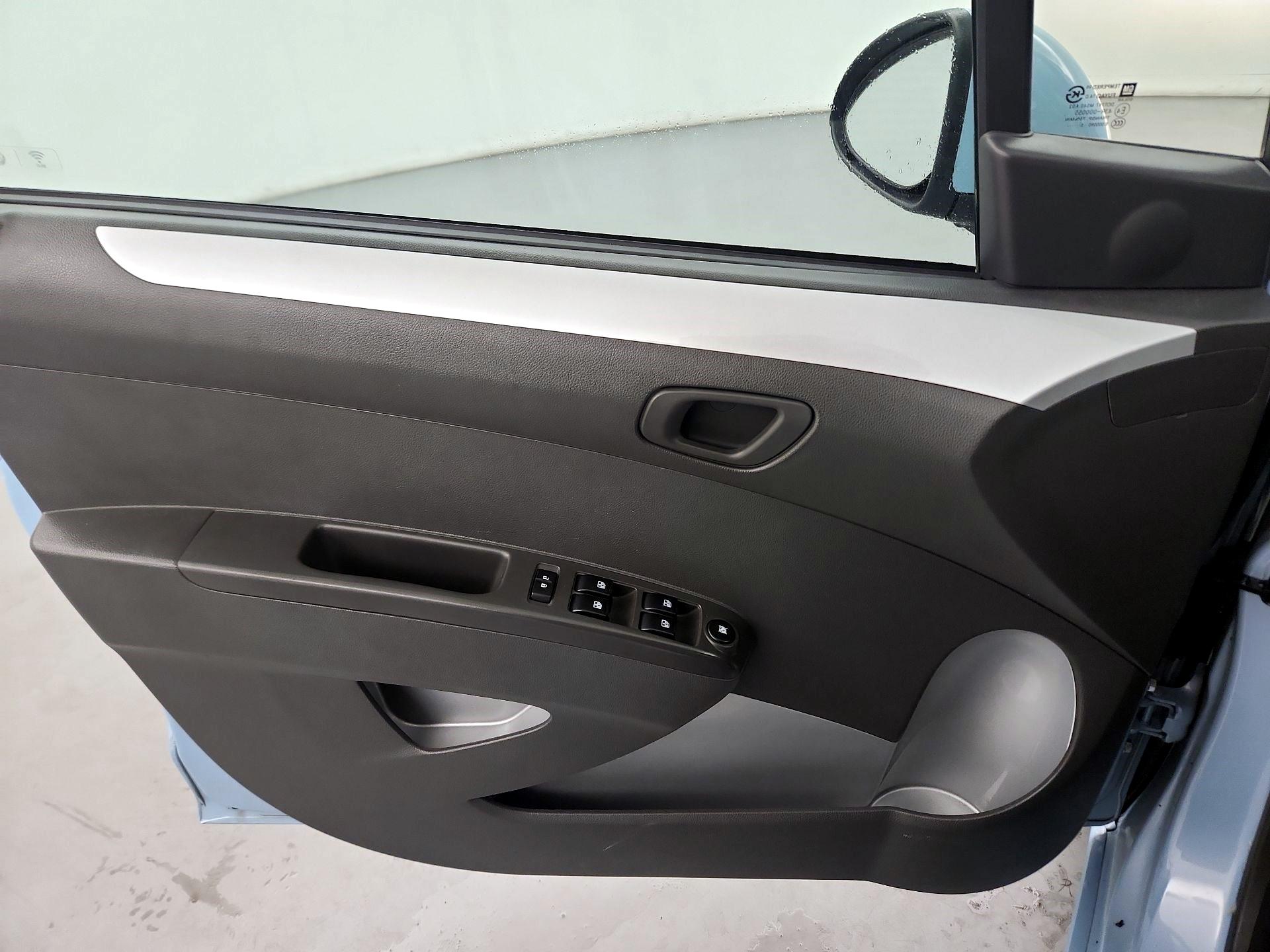 Thumbnail: 2016 Chevrolet Spark - 10