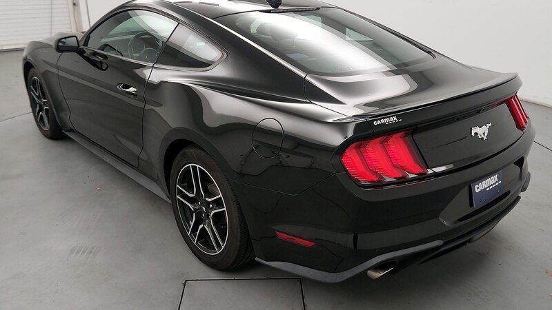 2020 Ford Mustang  7