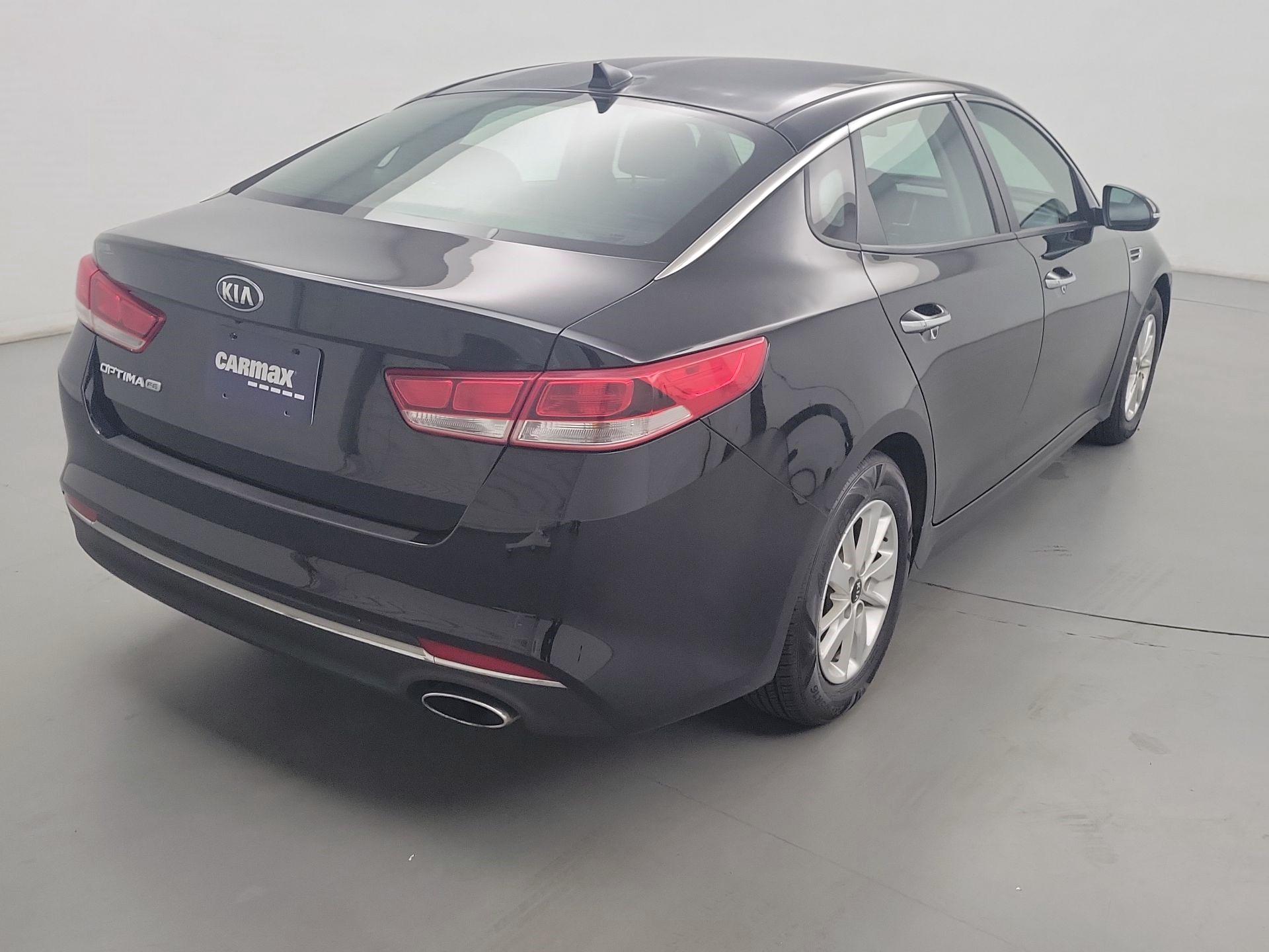 Thumbnail: 2016 Kia Optima - 5