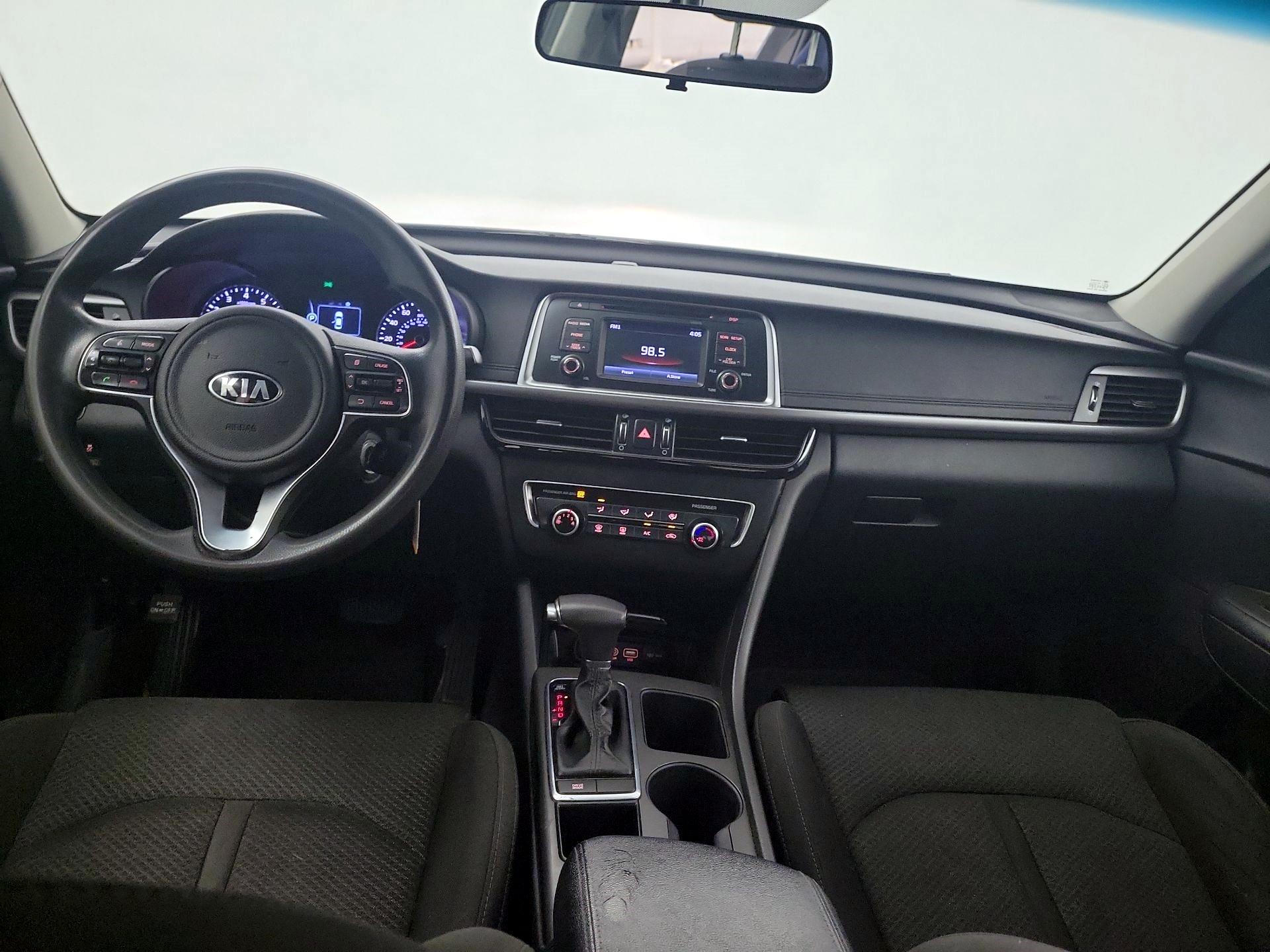 Thumbnail: 2016 Kia Optima - 8