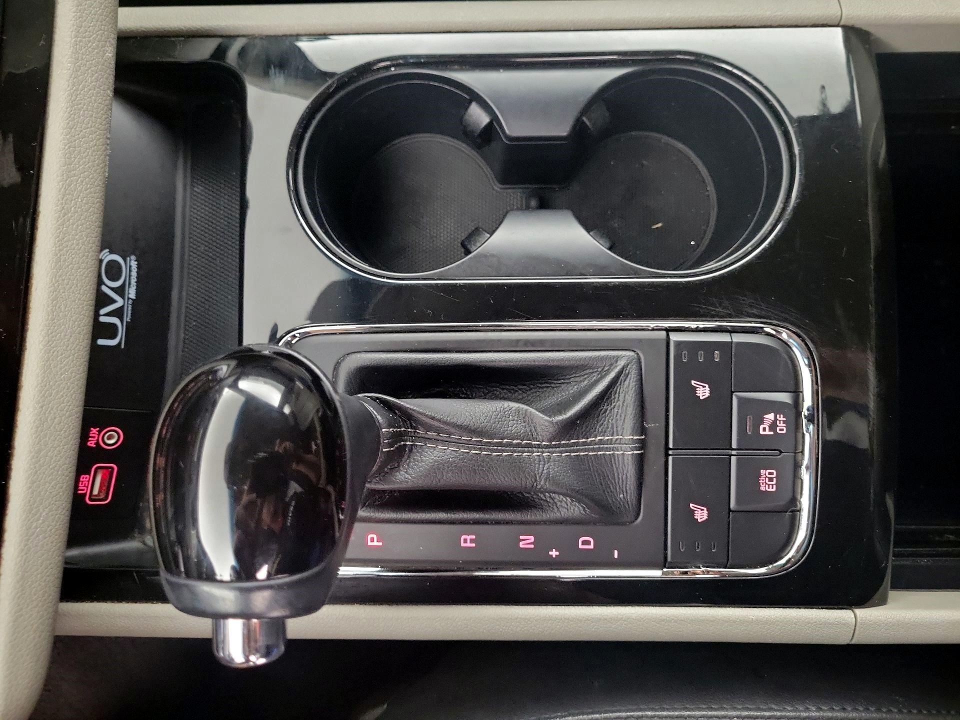 Thumbnail: 2016 Kia Sedona - 15